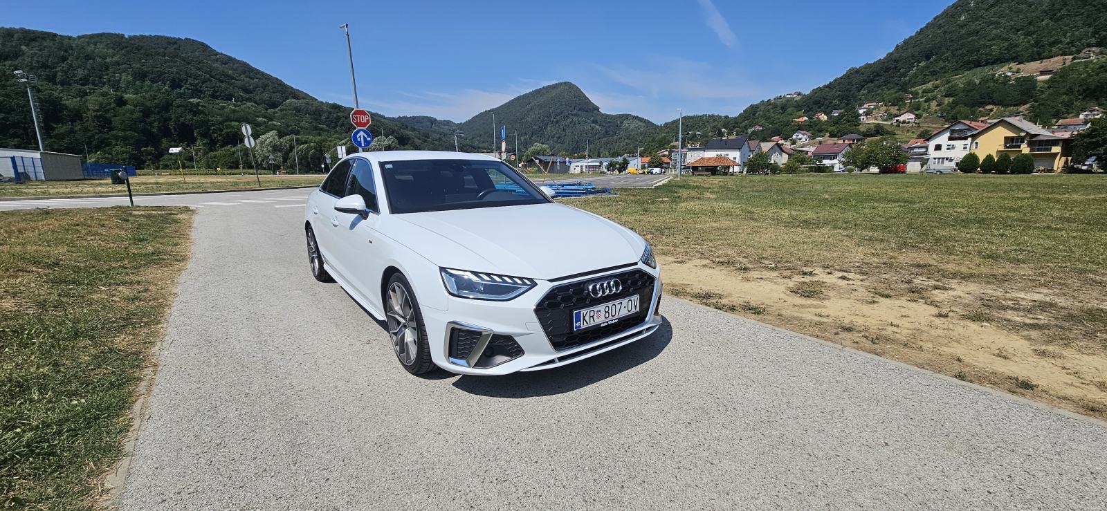 Audi A4, S-line + business, matrix-led, pogled izvana - slika 5