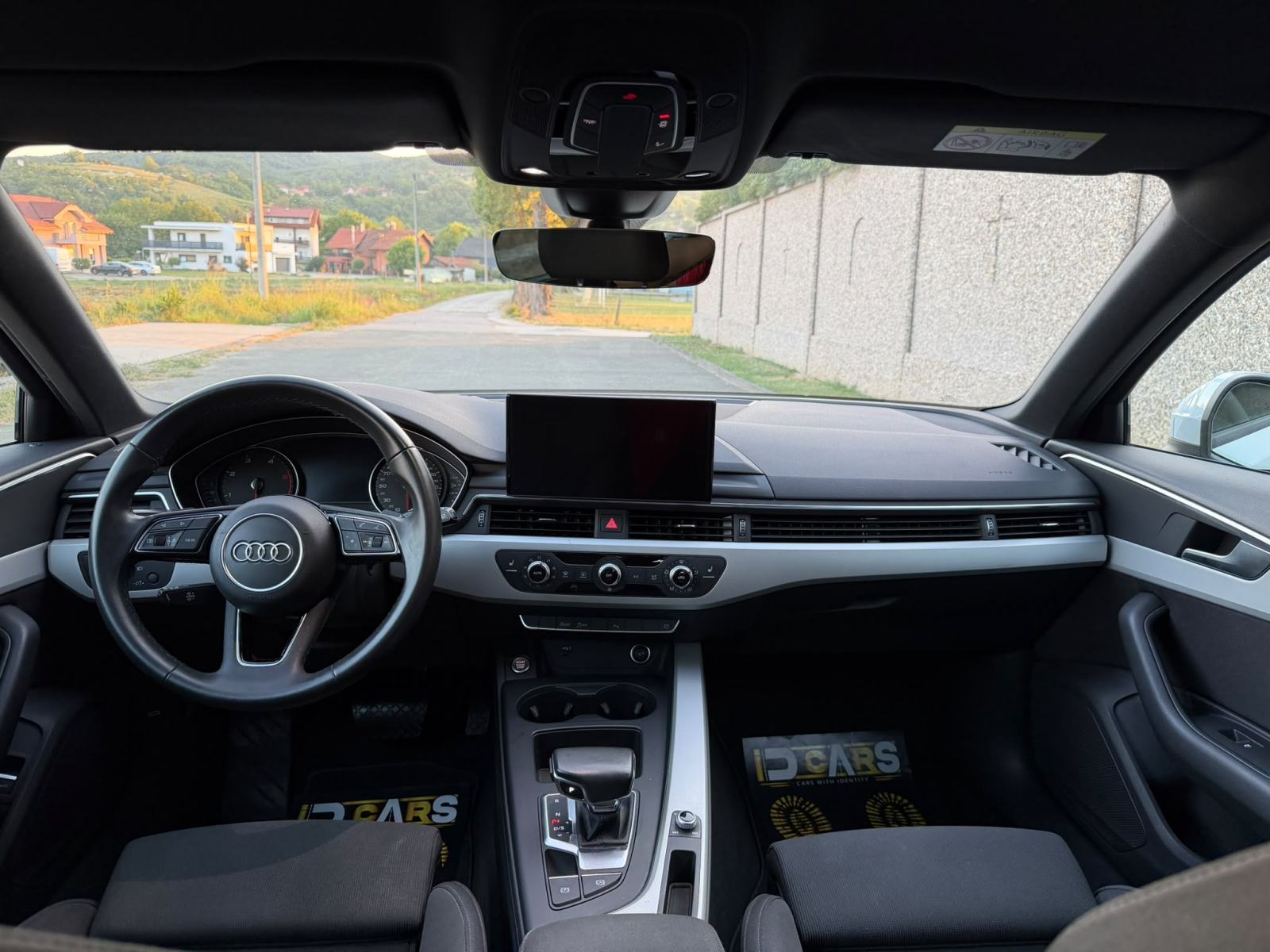 AUDI A4 35 TDI, TOP STANJE, SERVISNA, fotografija 11