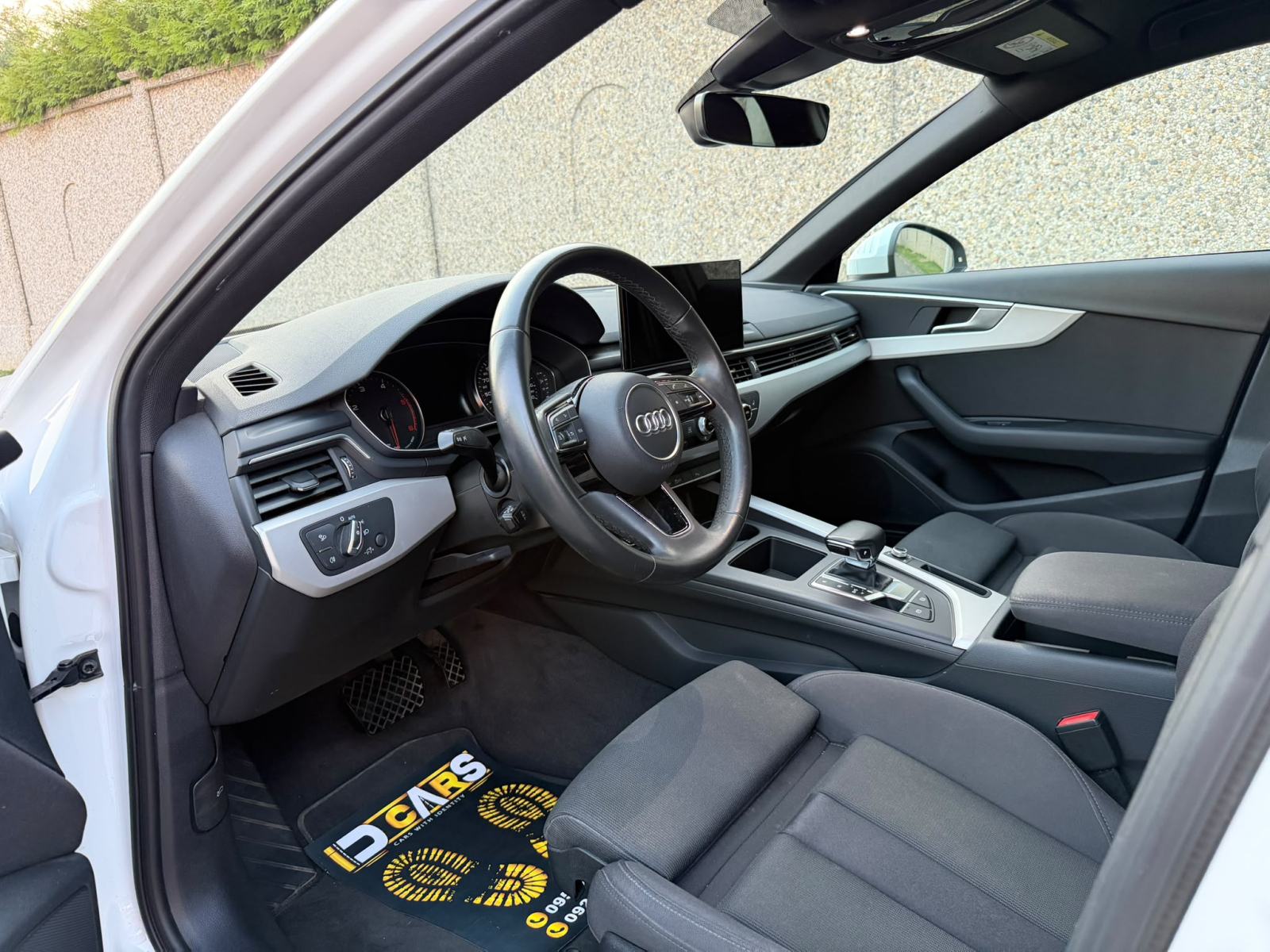 AUDI A4 35 TDI, TOP STANJE, SERVISNA, fotografija 9
