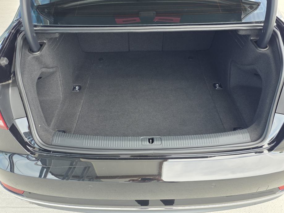 Audi A4 35 TDI S TRONIC - ALU, NAVI, XENON, 142 T.KM - LEASING, fotografija 17