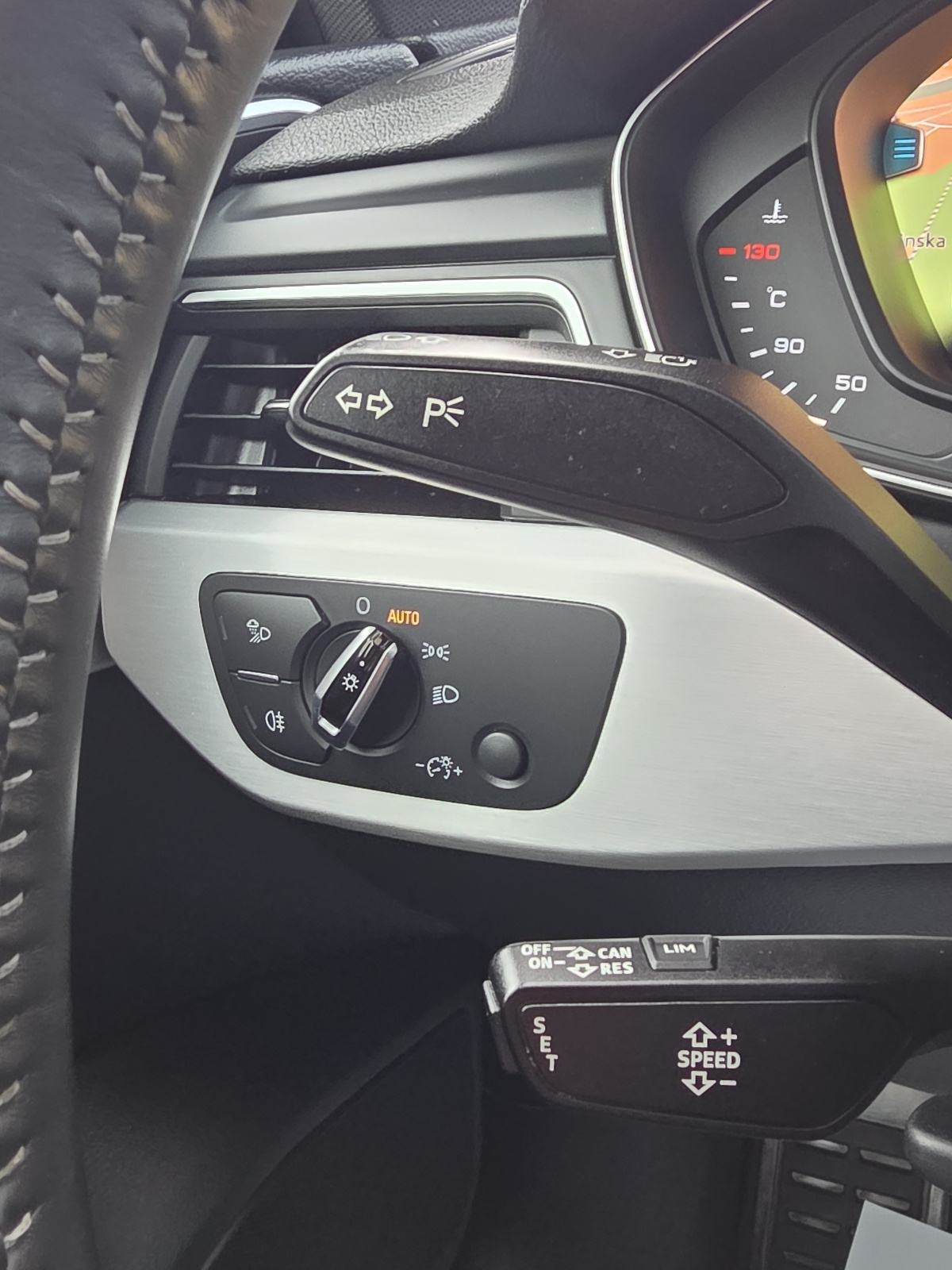 Audi A4 35 TDI S TRONIK S LINE,FUL LED,ALU,NAVI,VIRTUAL, fotografija 17