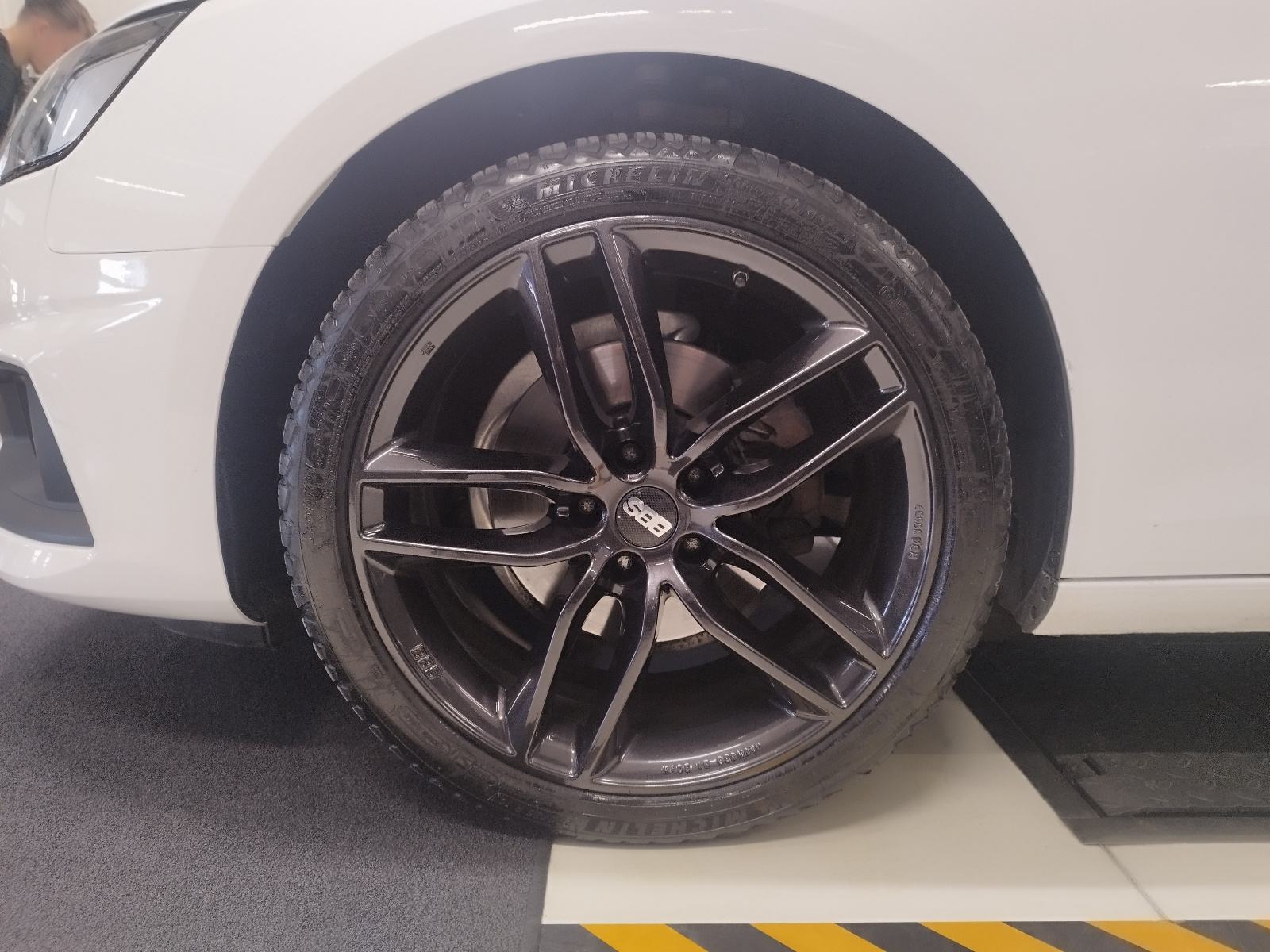 Audi A4 35 TFSI *** PRVI VLASNIK ***, fotografija 3