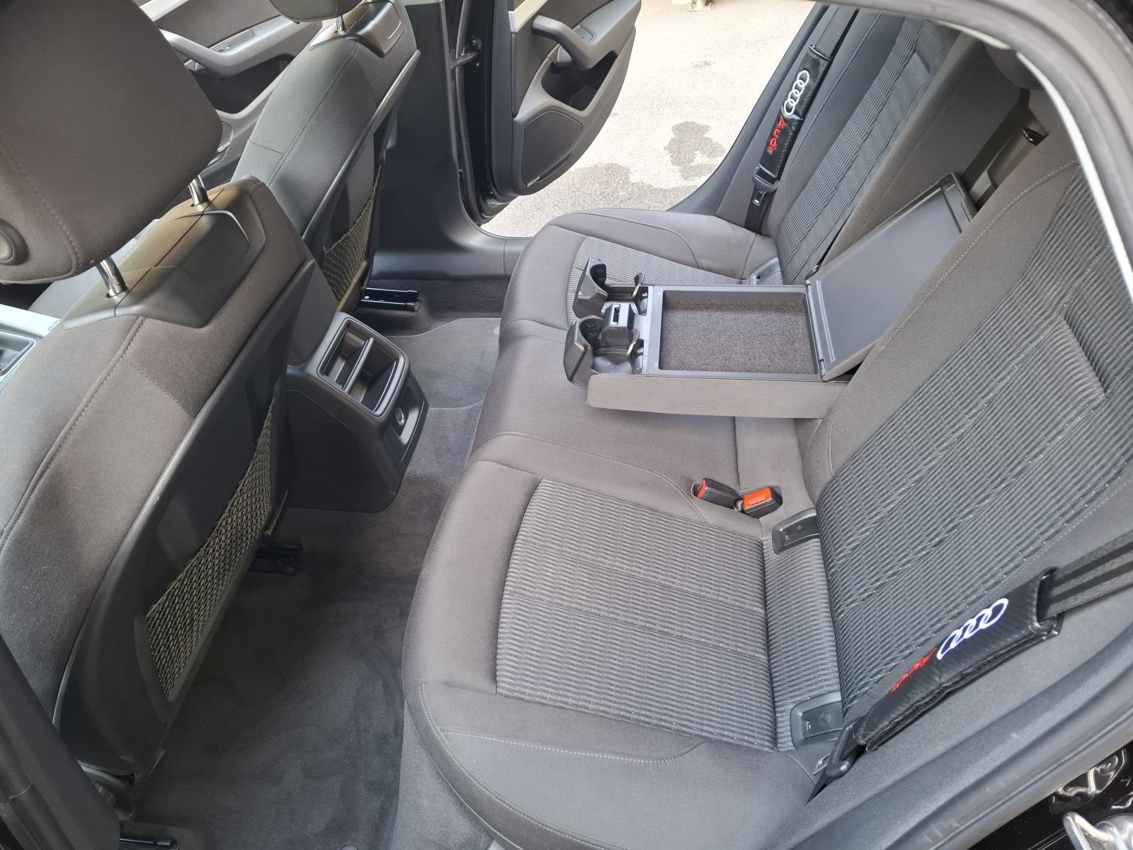 Audi A4 (B9) 35 TFSI (2.0 TFSI MildHybrid) - VC, Matrix, 8x alu, fotografija 13