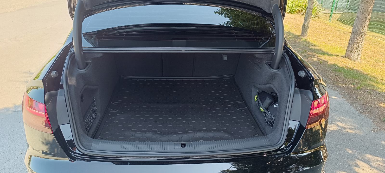 Audi A4 35 TFSI 2024 Edition 10 - jamstvo, fotografija 11