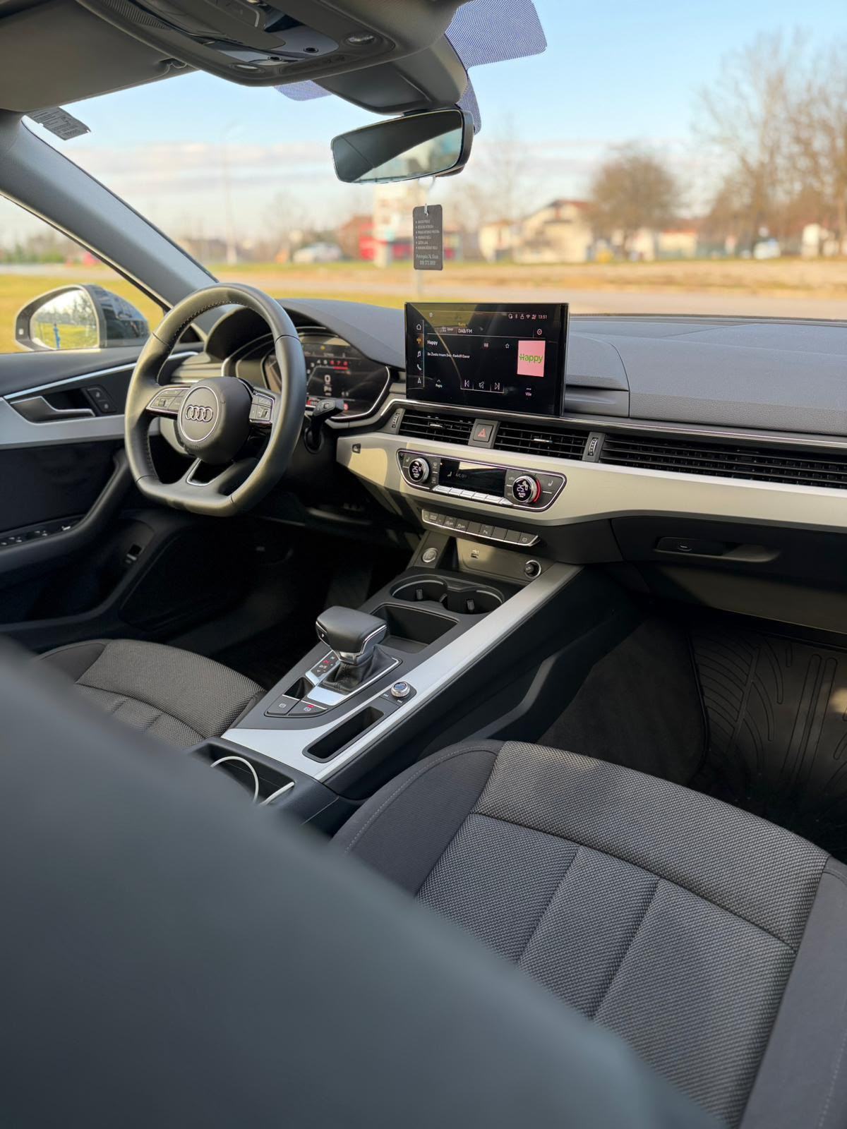 Audi A4 35 TFSI S tr Edition 10 - mogućnost financiranje bez učešća, fotografija 6