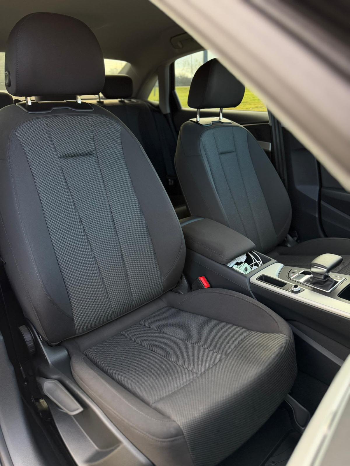 Audi A4 35 TFSI S tr Edition 10 - mogućnost financiranje bez učešća, fotografija 7