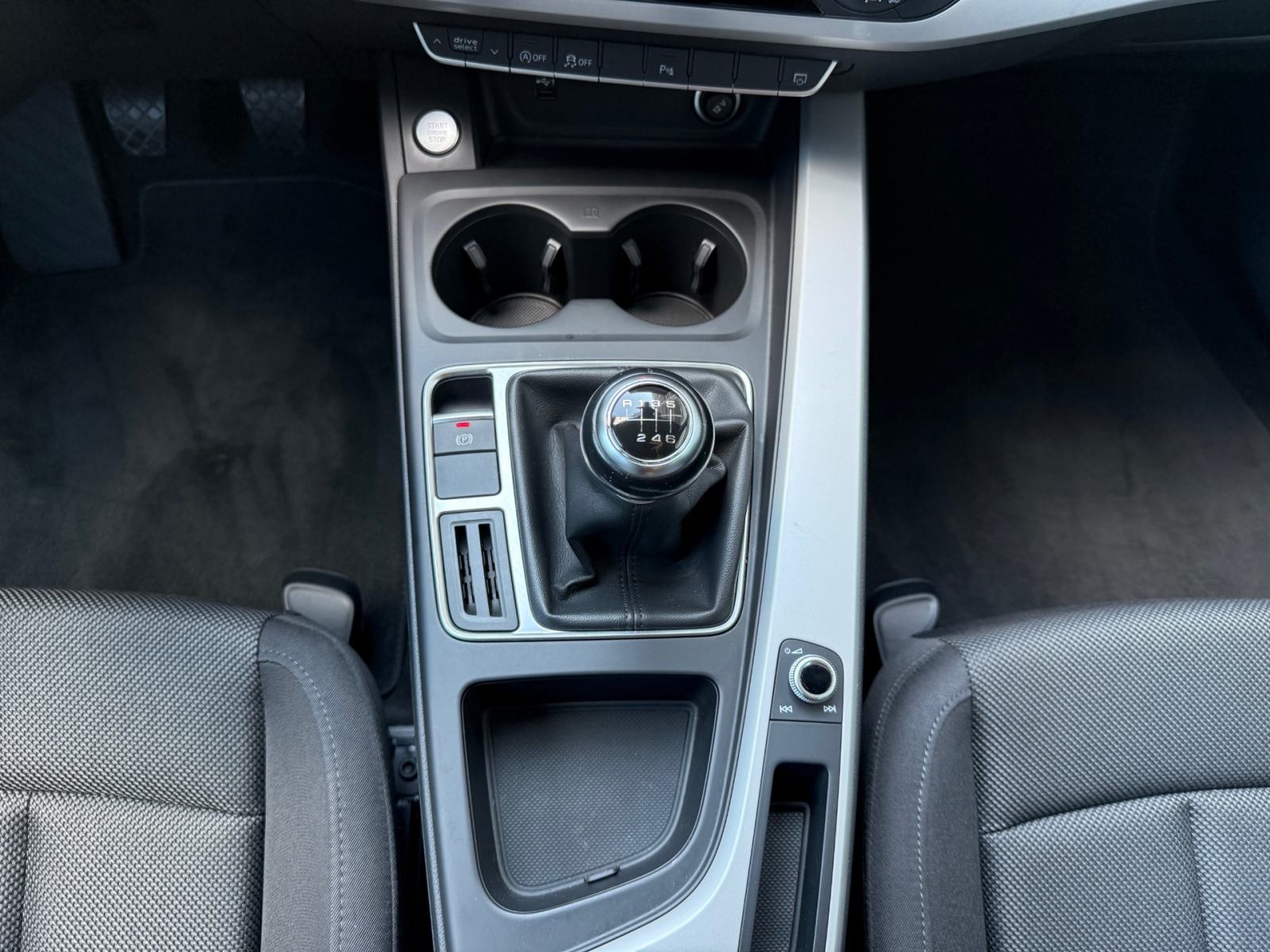 Audi A4 35 TFSI °VIRTUAL°VELIKA NAVI°JAMSTVO 12MJ°LEASING BEZ UČEŠĆA°, fotografija 15