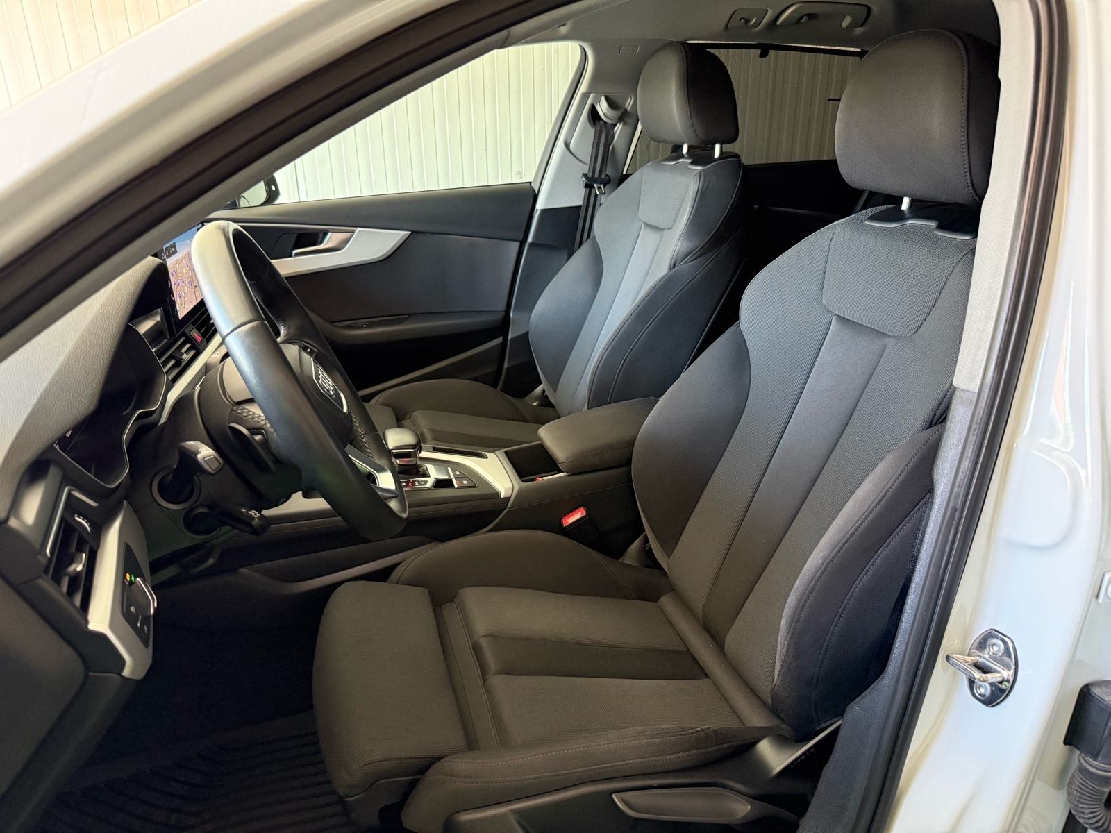Audi A4 35TDI | S-Line | Matrix | Jamstvo 12mj., fotografija 10