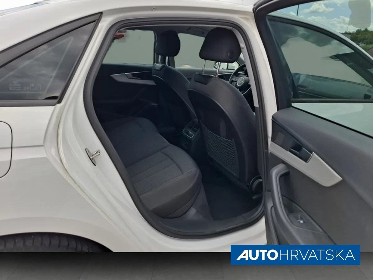 AUDI A4 35TFSI S TR EDITION10 - TVORNIČKO JAMSTVO, 29.900,00 €, fotografija 11