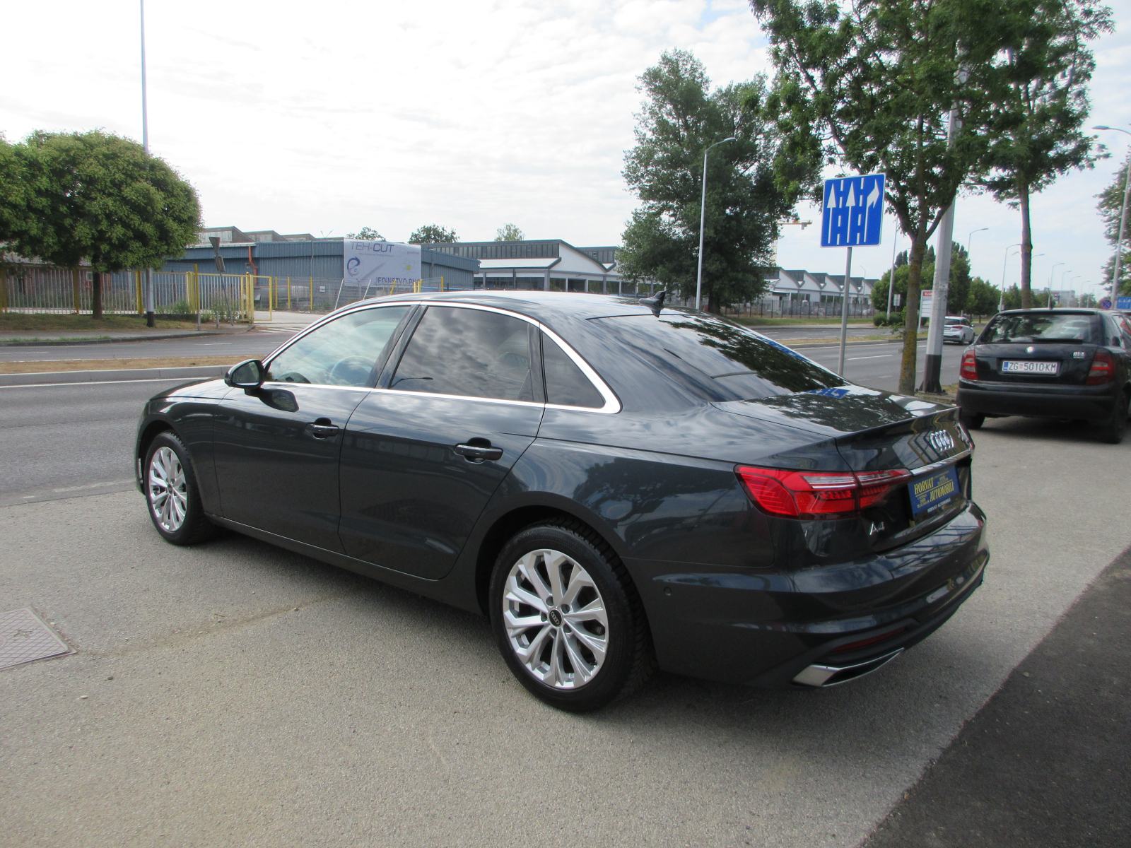 Audi A4 35TFSI S tr Sline;HR:u Pdv;Led;Virt.disp;Navi,Koža;Garan. 5god, fotografija 7