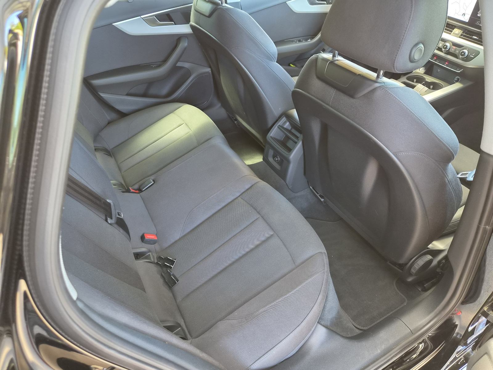 Audi A4 40 TDI Automatik 150kw (205 Ks) Garancija 1 god., fotografija 13