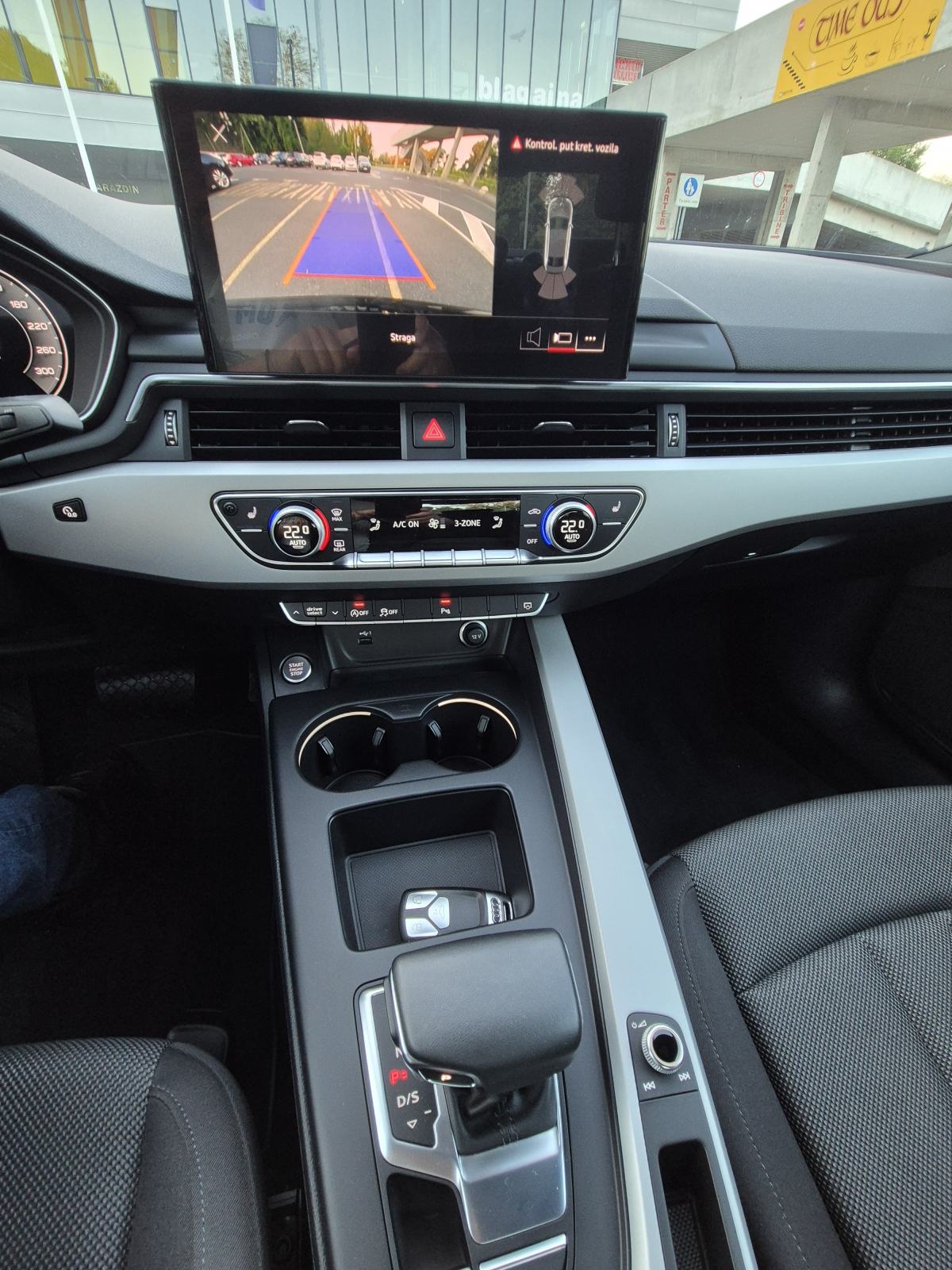 Audi A4 40 TDI*S TRONIC*BLACK OPTIK*AUDI TVORNIČKO JAMSTVO DO 25.11.27, fotografija 14
