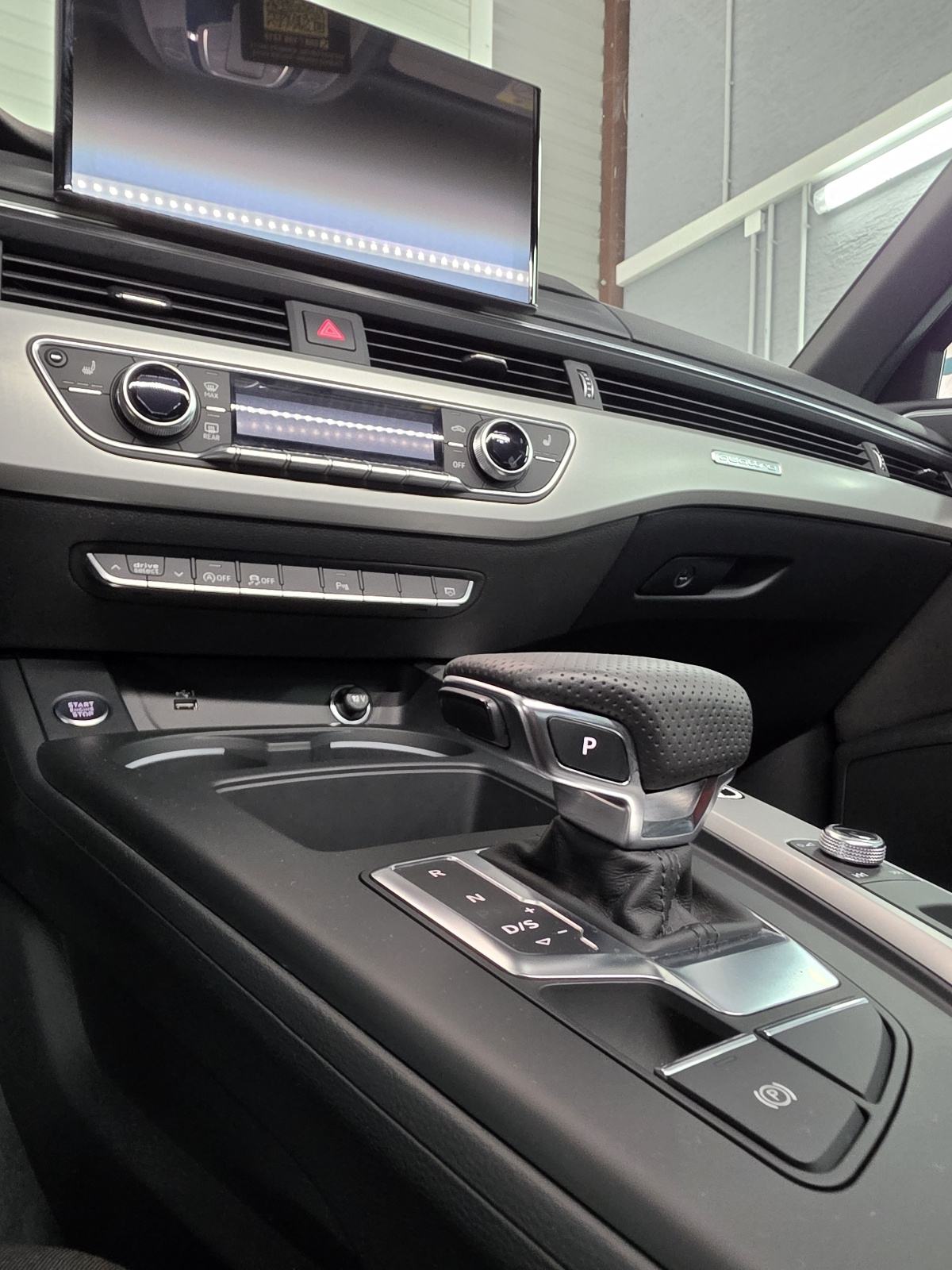 Audi A4 40 TDI automatik, fotografija 10