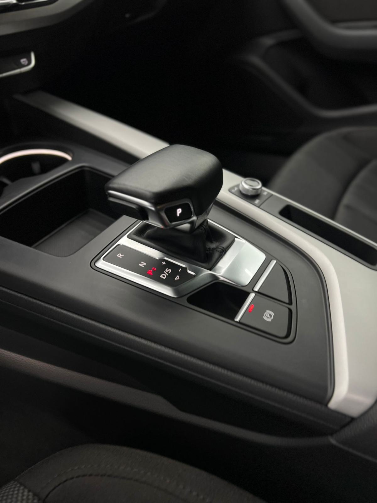 Audi A4 40 TDI ☆ GARANCIJA ☆ Leasing bez učešća, fotografija 9