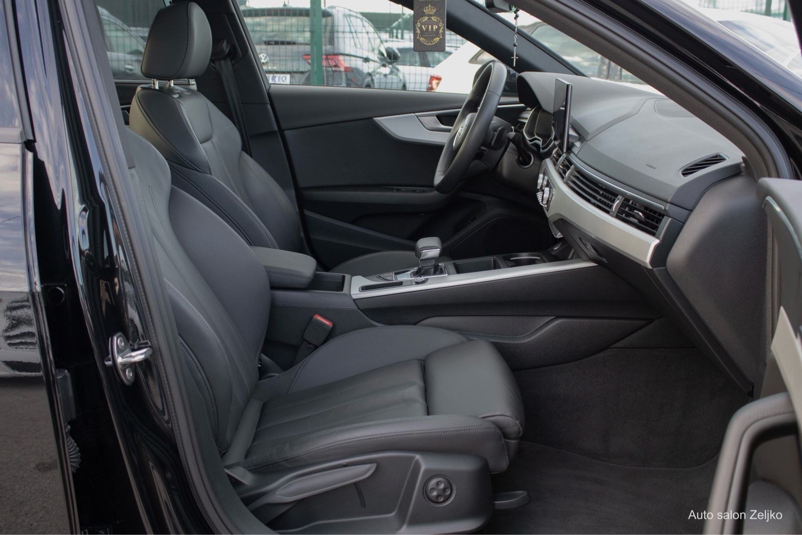 Audi A4 40 TDI automatik ••S-Line•• matrix | 204 ks | virtual | šiber, fotografija 12
