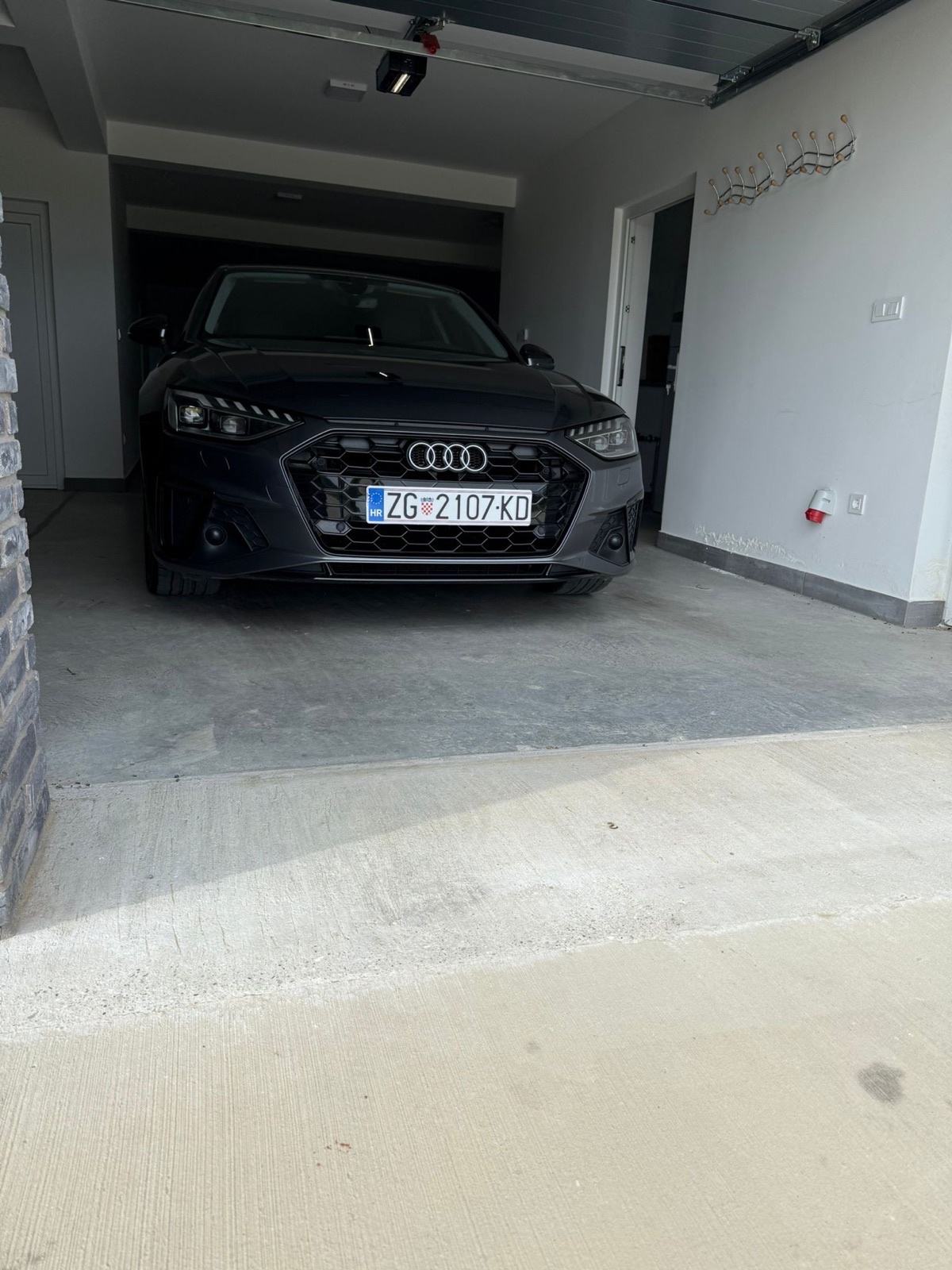 Audi A4 40 TDI S line Automatik, fotografija 6