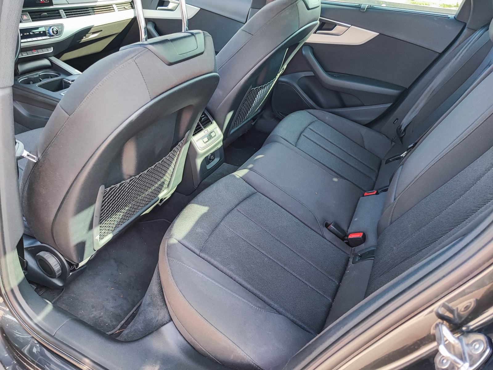 Audi A4 40 TDI Quattro | 130000 km | S-Tronic | Reg 01/2024, fotografija 11