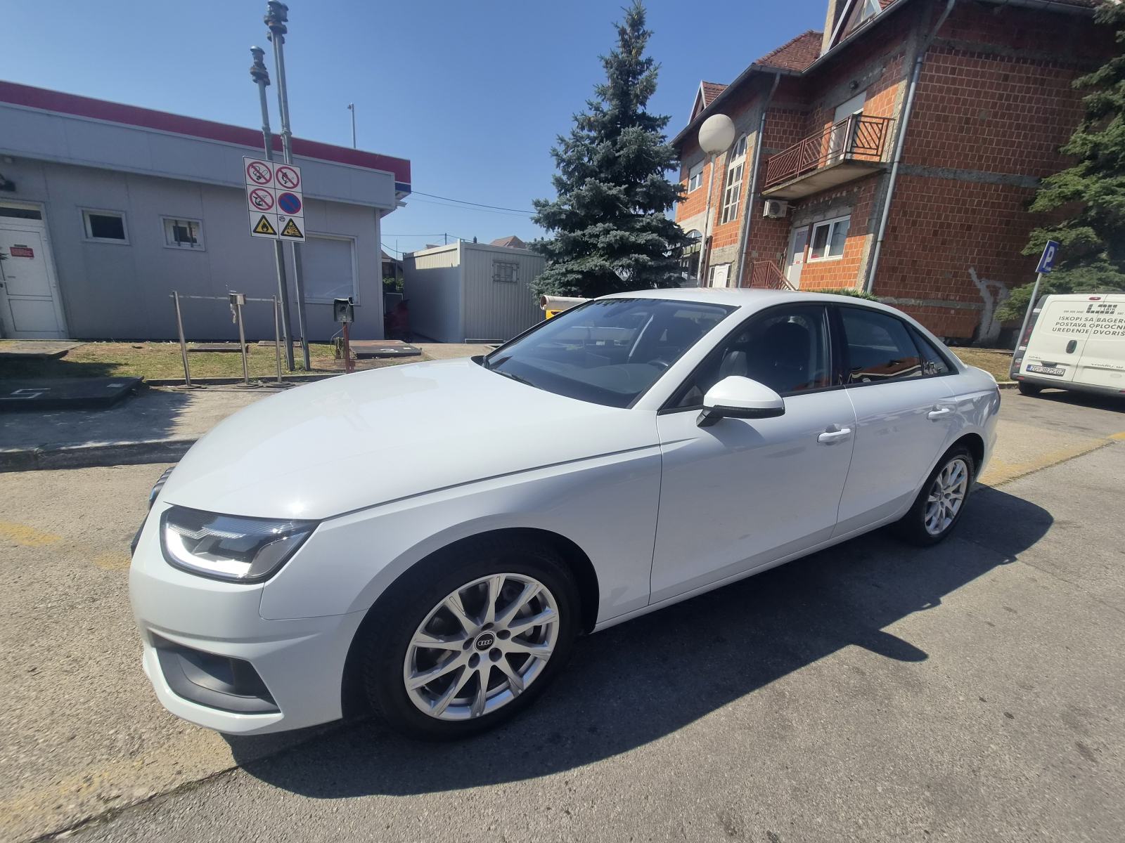 Audi A4 40 TDI S-tronik Business paket, fotografija 2