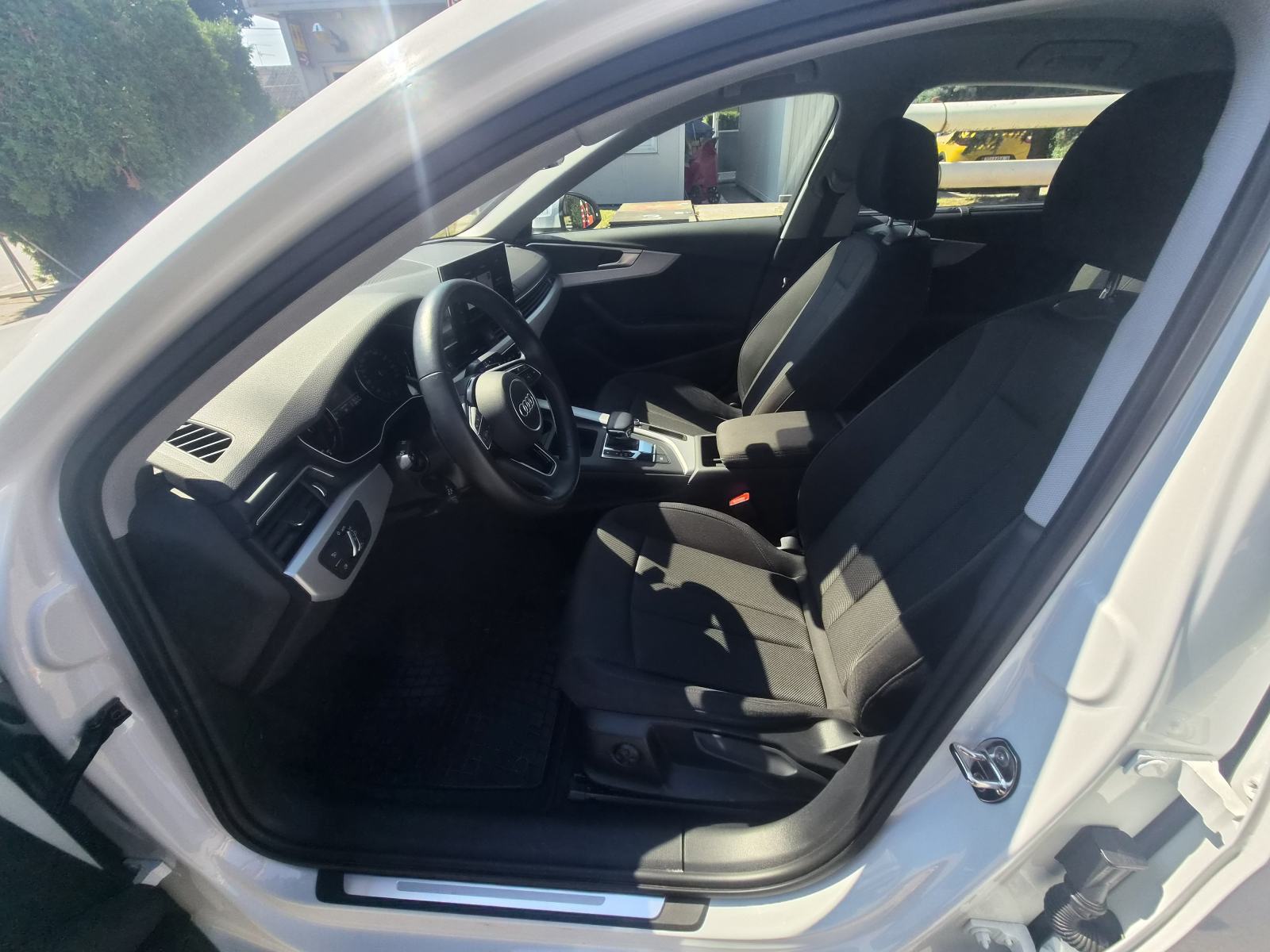 Audi A4 40 TDI S-tronik Business paket, fotografija 9