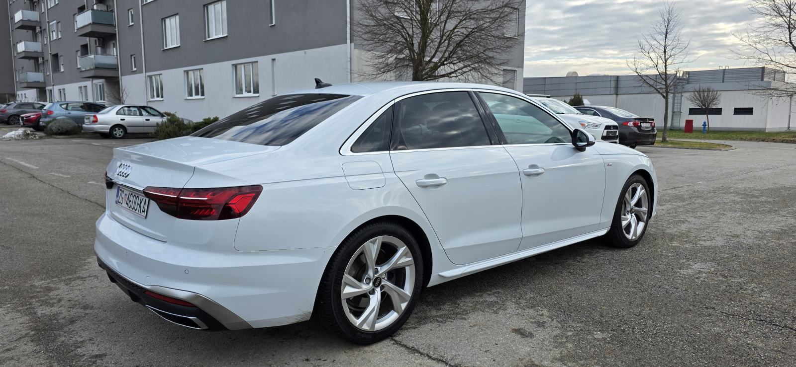 Audi A4 40 TFSI 3xS Line,reg.do 07/27,Vrhunsko stanje!!!!, fotografija 15