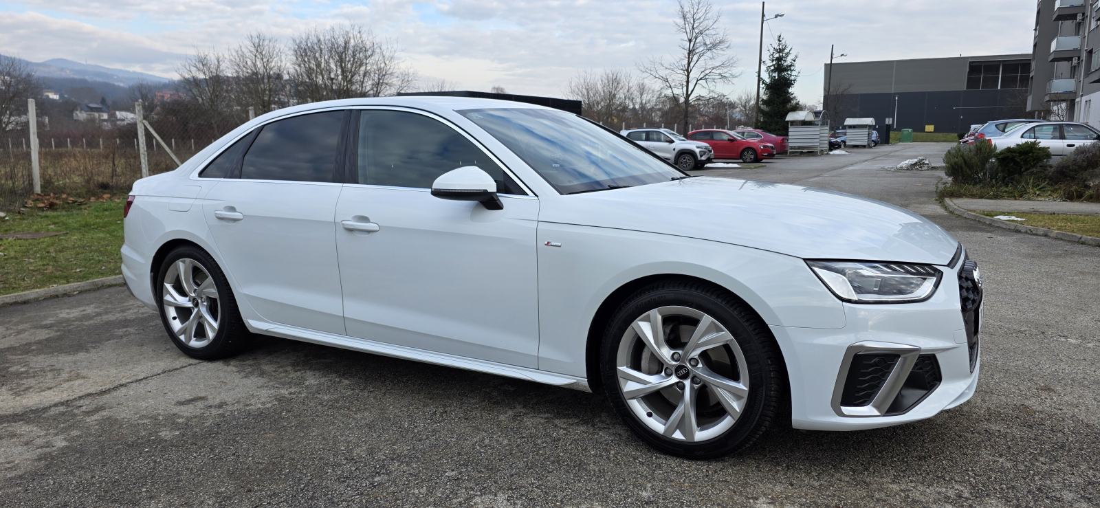 Audi A4 40 TFSI 3xS Line,reg.do 07/27,Vrhunsko stanje!!!!, fotografija 12