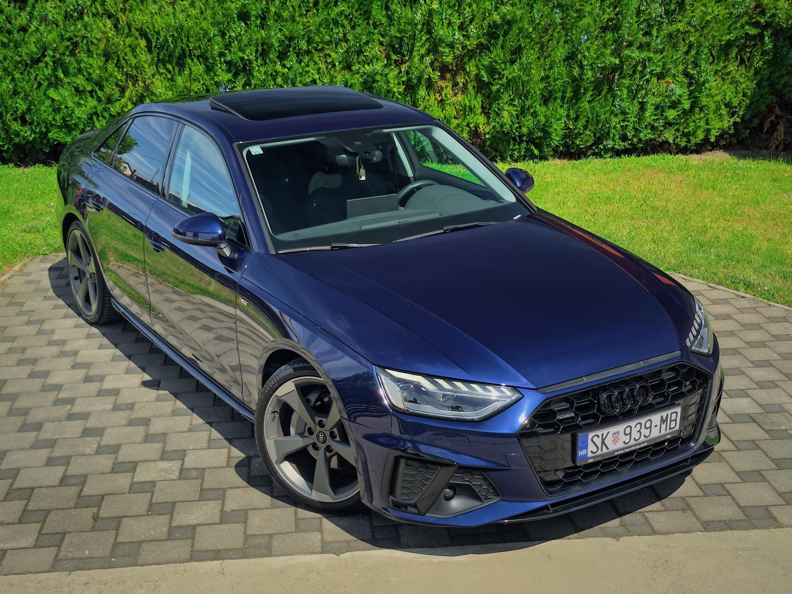 Audi A4 40 TFSI 150kw S Line Quattro Black Edition Matrix, fotografija 4