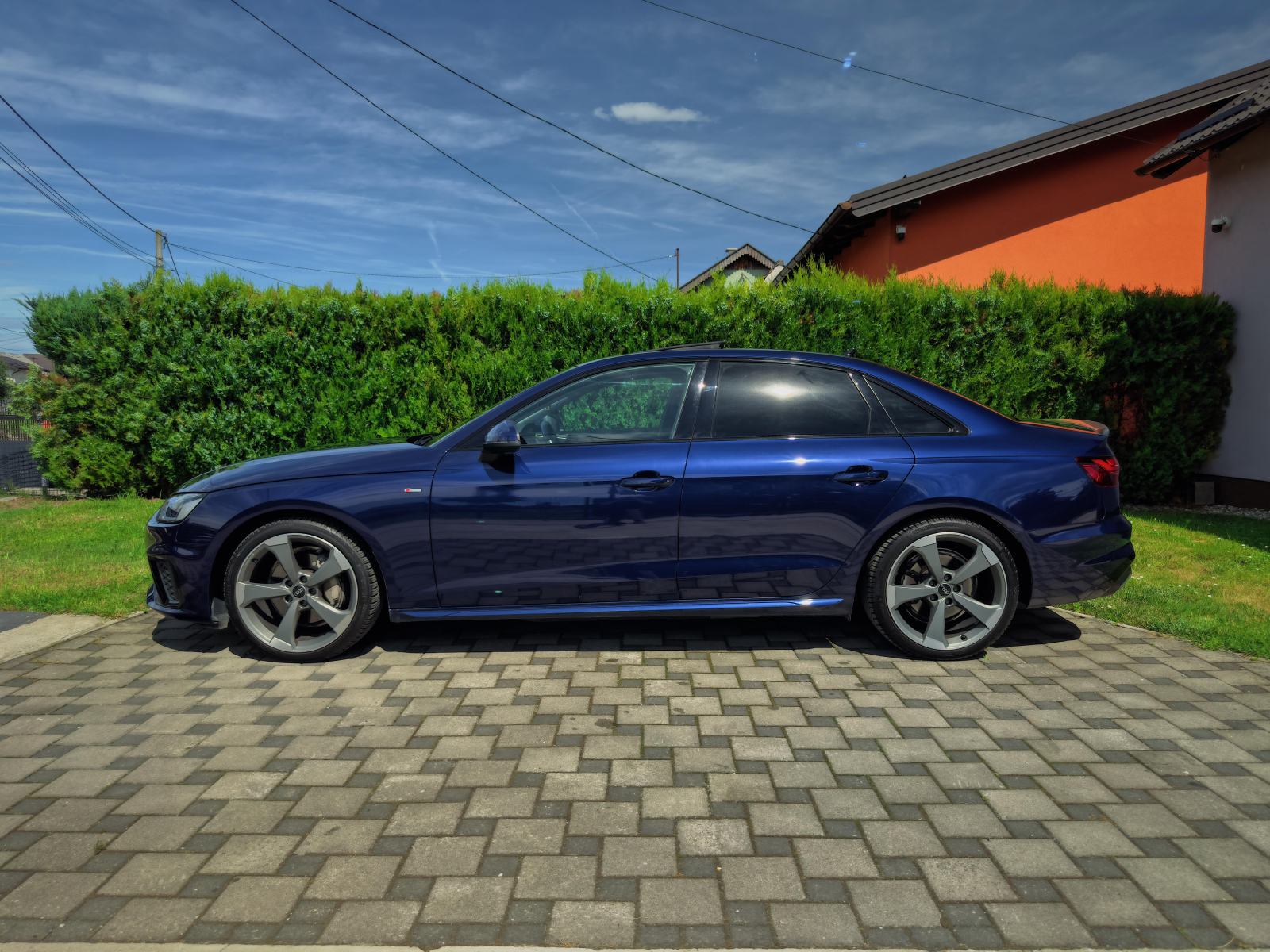Audi A4 40 TFSI 150kw S Line Quattro Black Edition Matrix, fotografija 7