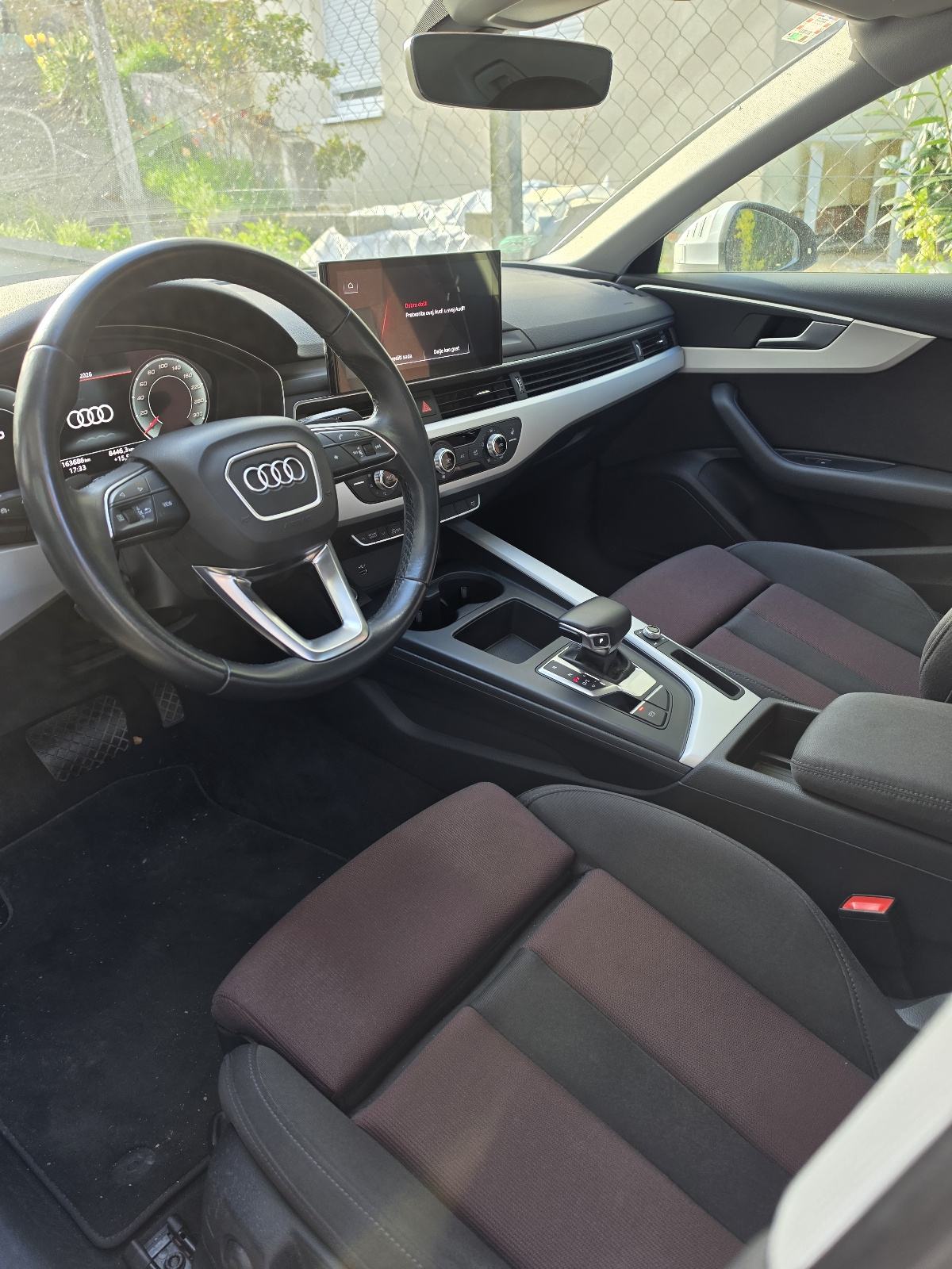 Audi A4 40TDI limuzina s-tronic, fotografija 11