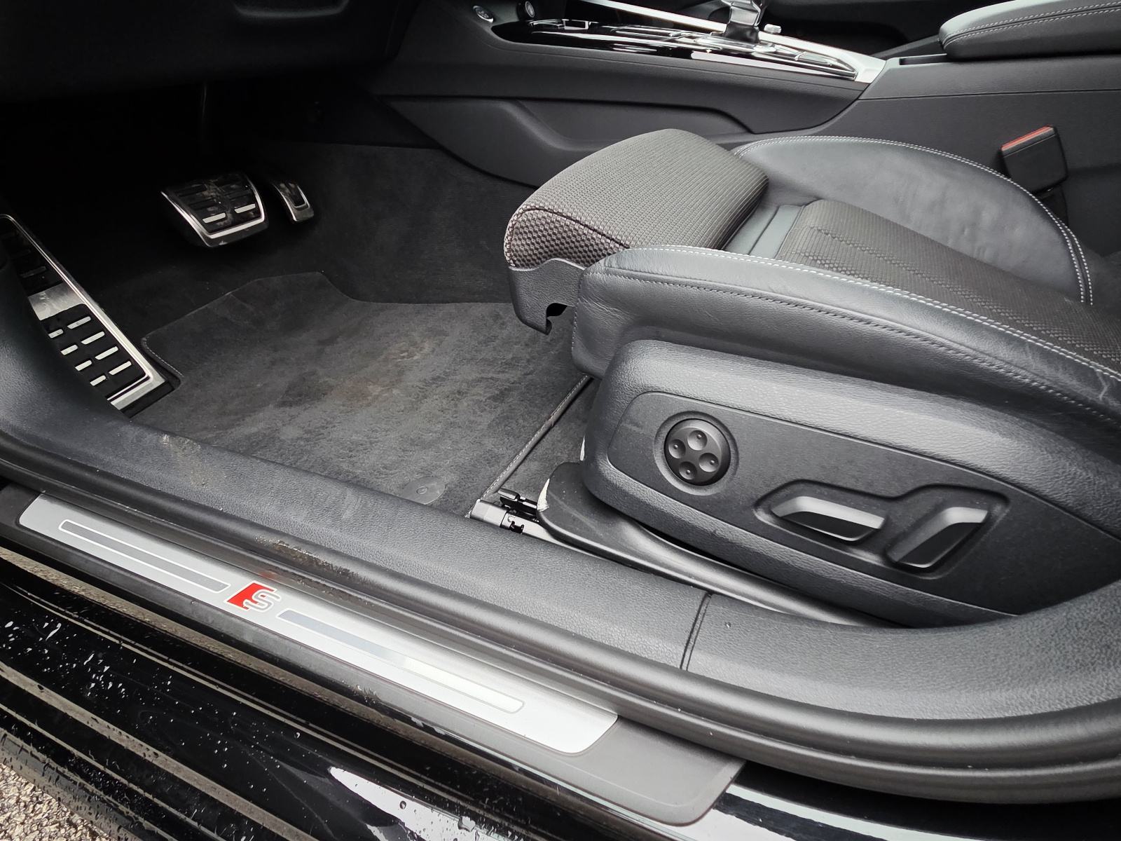 AUDI A4 40TDI Quattro 3xS-line S-tronic --2022.g.--91.000km--FULL MAX-, fotografija 14