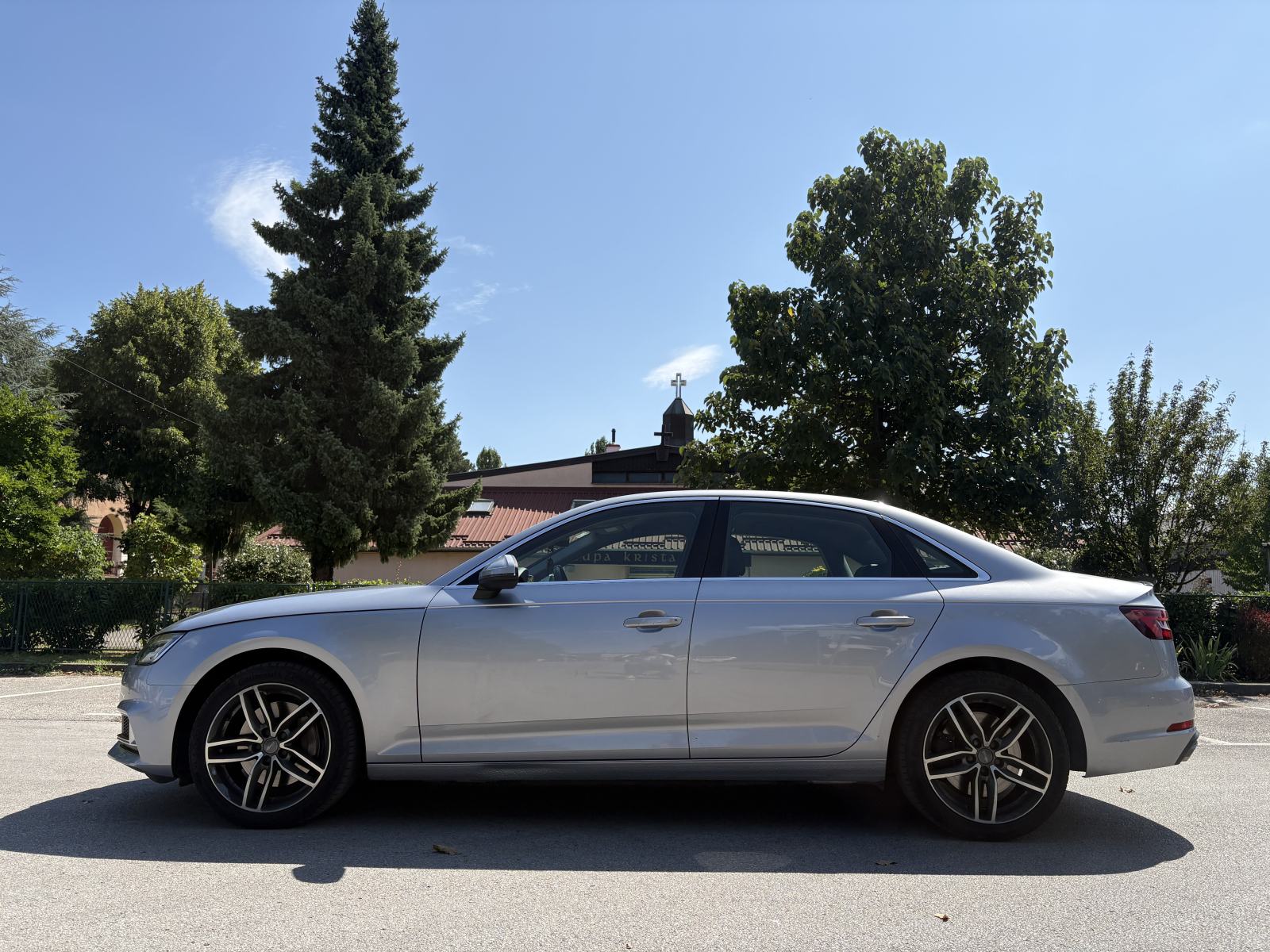 Audi A4 45 TFSI QUATTRO automatik 180 kW, fotografija 7