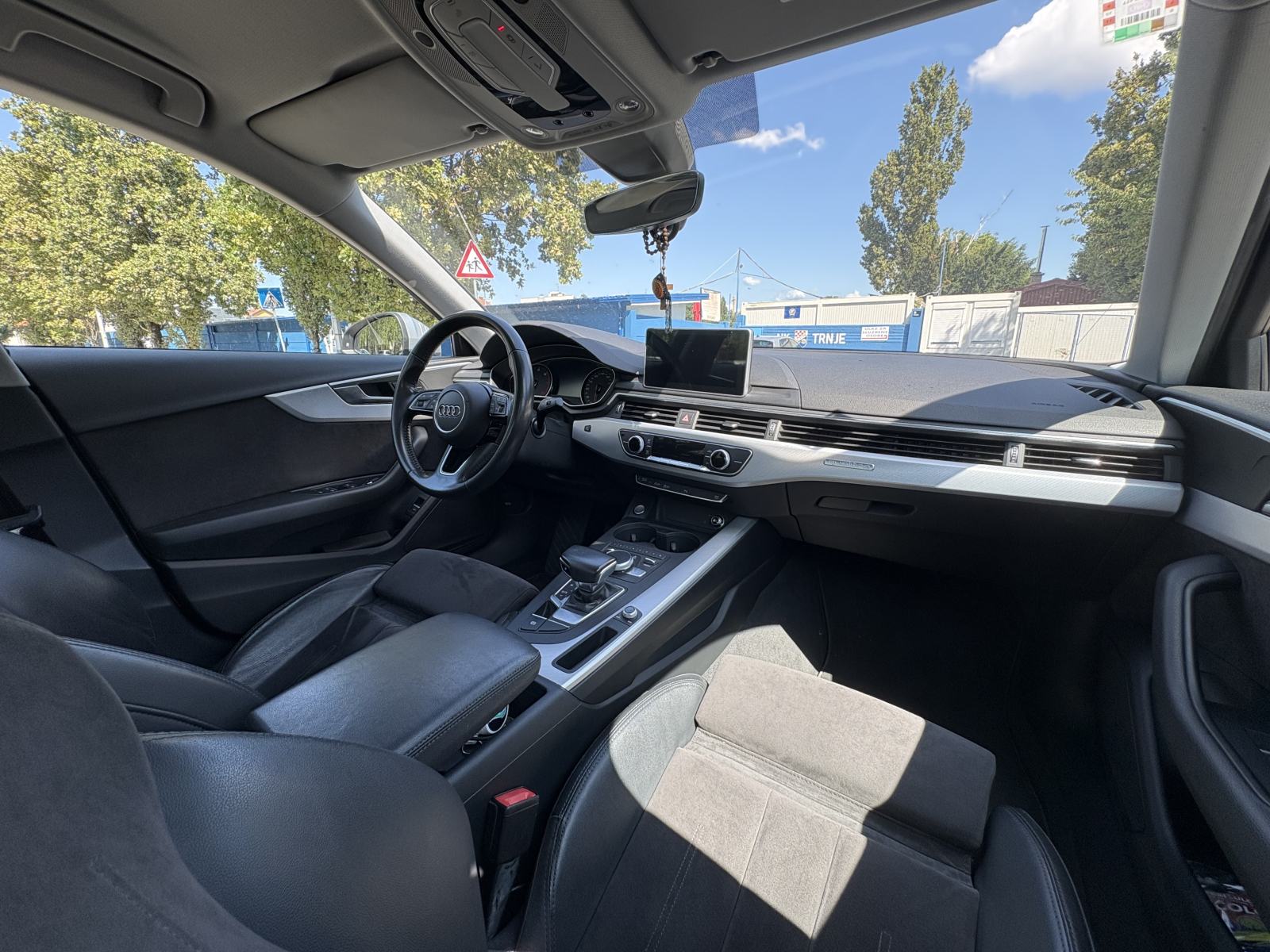 Audi A4 45 TFSI QUATTRO automatik 180 kW, fotografija 19