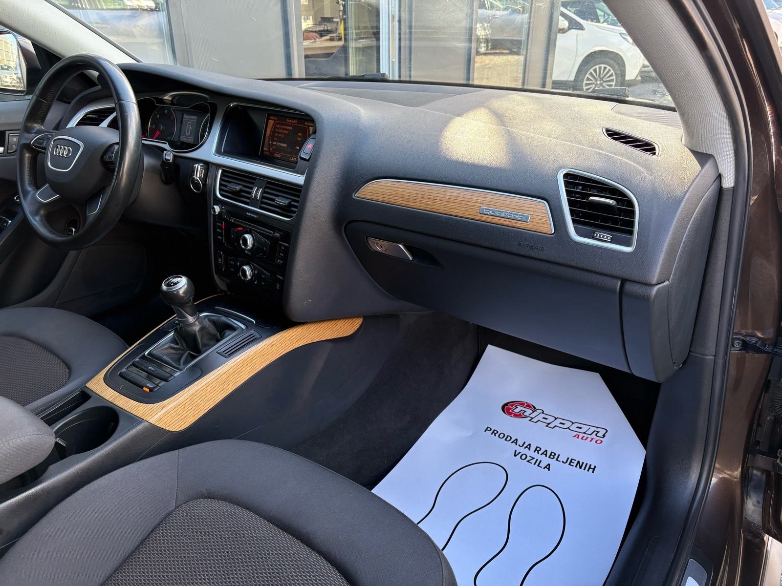 Audi A4 Allroad quattro 2,0 TDI KLIMA - SERVISNA - AUTOKREDIT, fotografija 18