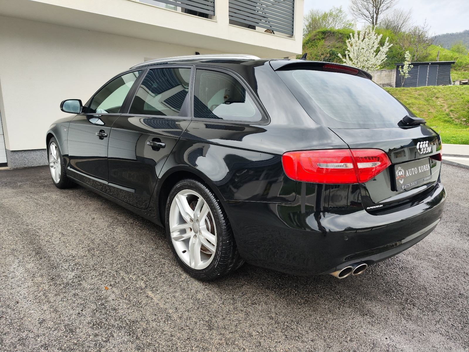 Audi A4 Avant 2,0 TDI,150ps 3xS line,18",Kamera, Radar,Top stanje, fotografija 8