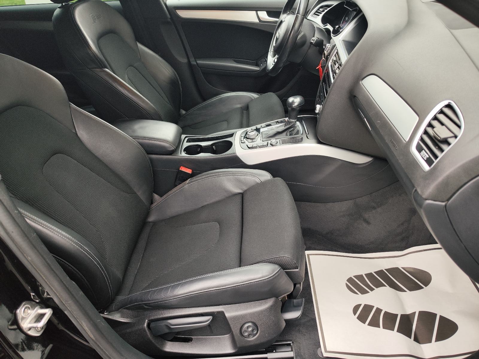 Audi A4 Avant 2,0 TDI,150ps 3xS line,18",Kamera, Radar,Top stanje, fotografija 12