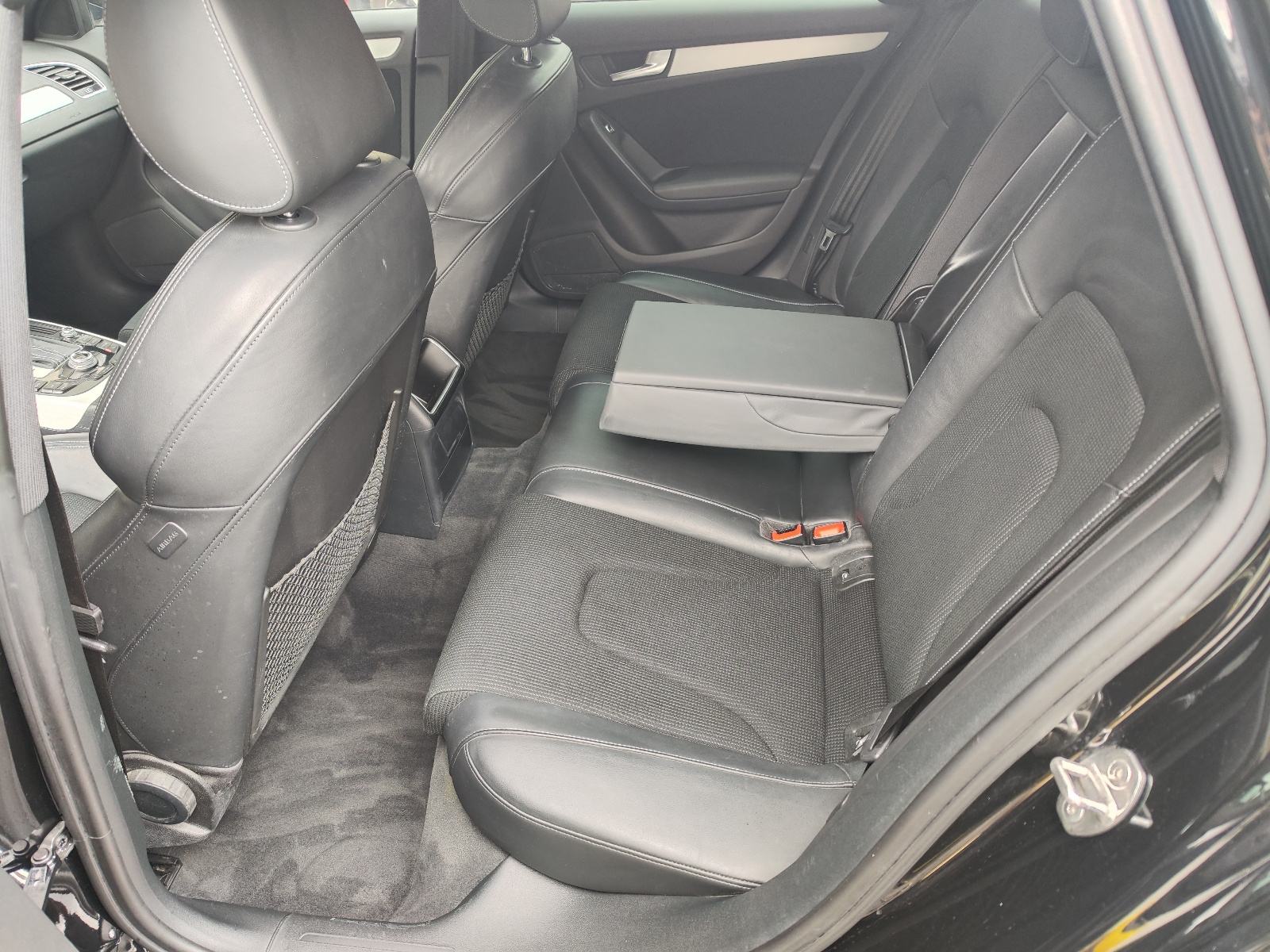 Audi A4 Avant 2,0 TDI,150ps 3xS line,18",Kamera, Radar,Top stanje, fotografija 13