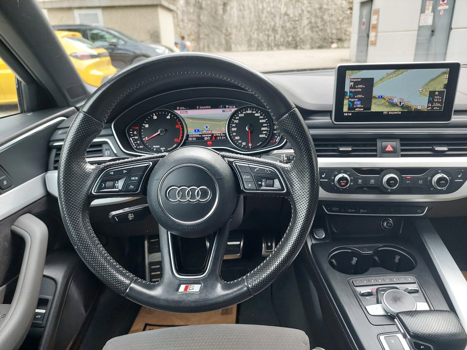 Audi A4 Avant 2,0 TDI**190 KS**AUTOMATIK**S-LINE**, fotografija 9