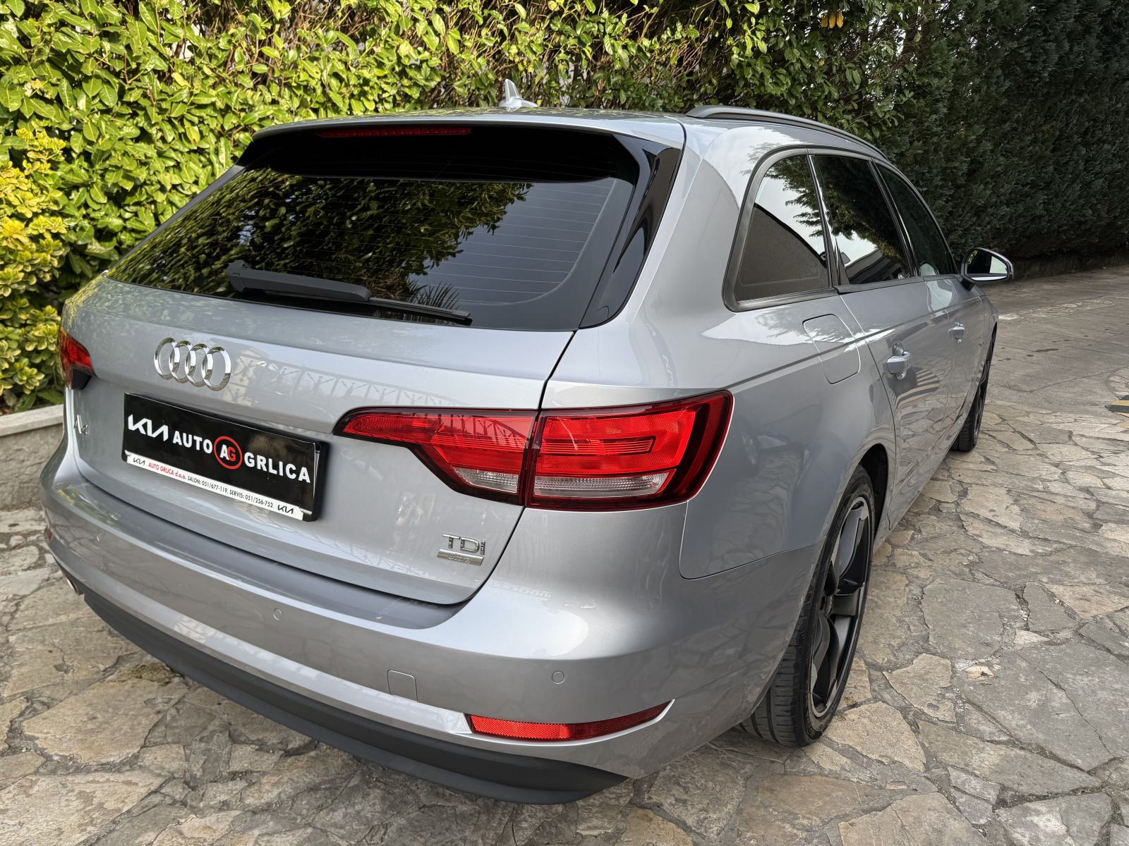 Audi A4 Avant 2,0 TDI 2017 god-6 BRZINA -ODLIČNO STANJE!, fotografija 6