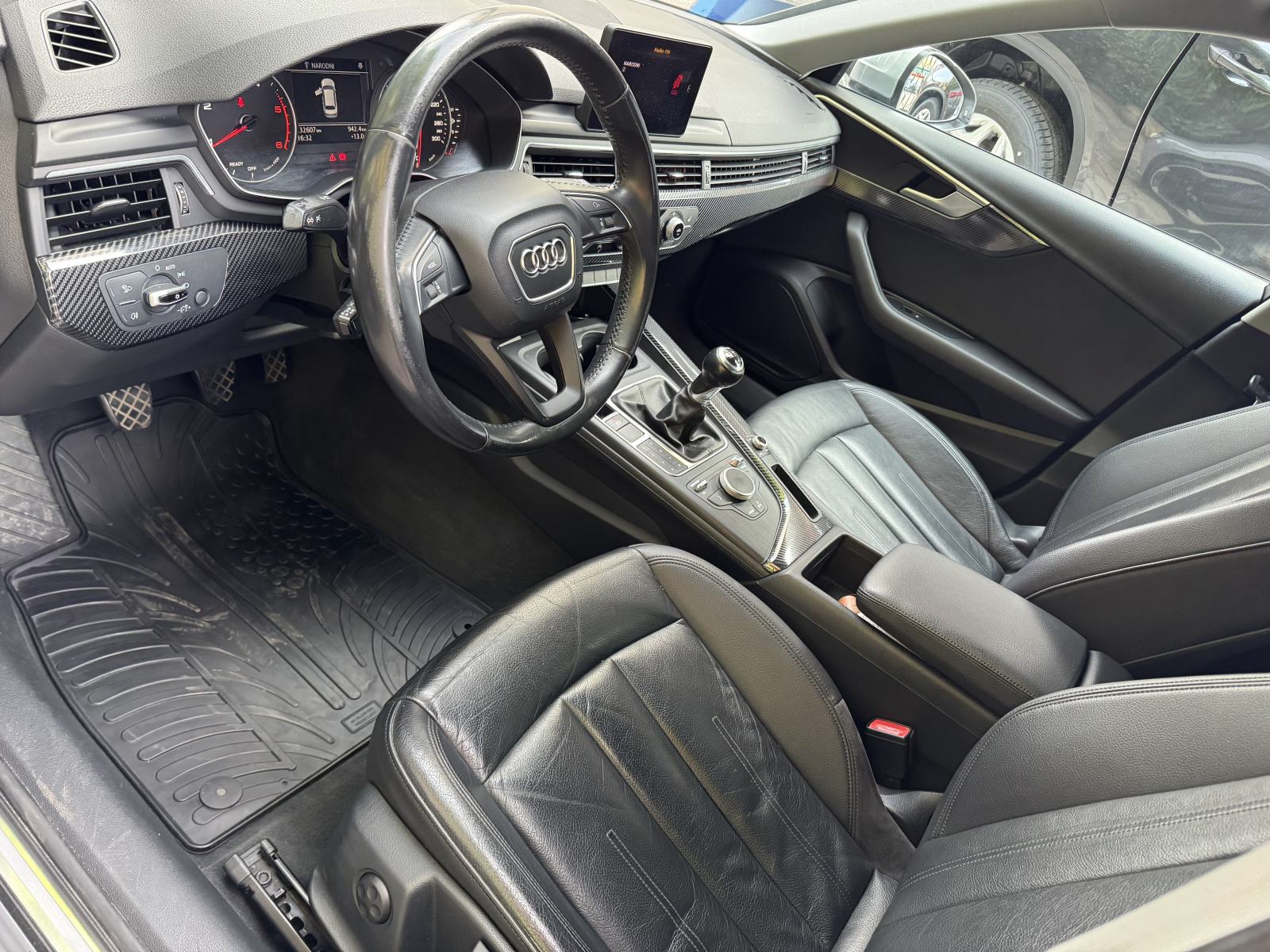 Audi A4 Avant 2,0 TDI 2017 god-6 BRZINA -ODLIČNO STANJE!, fotografija 9