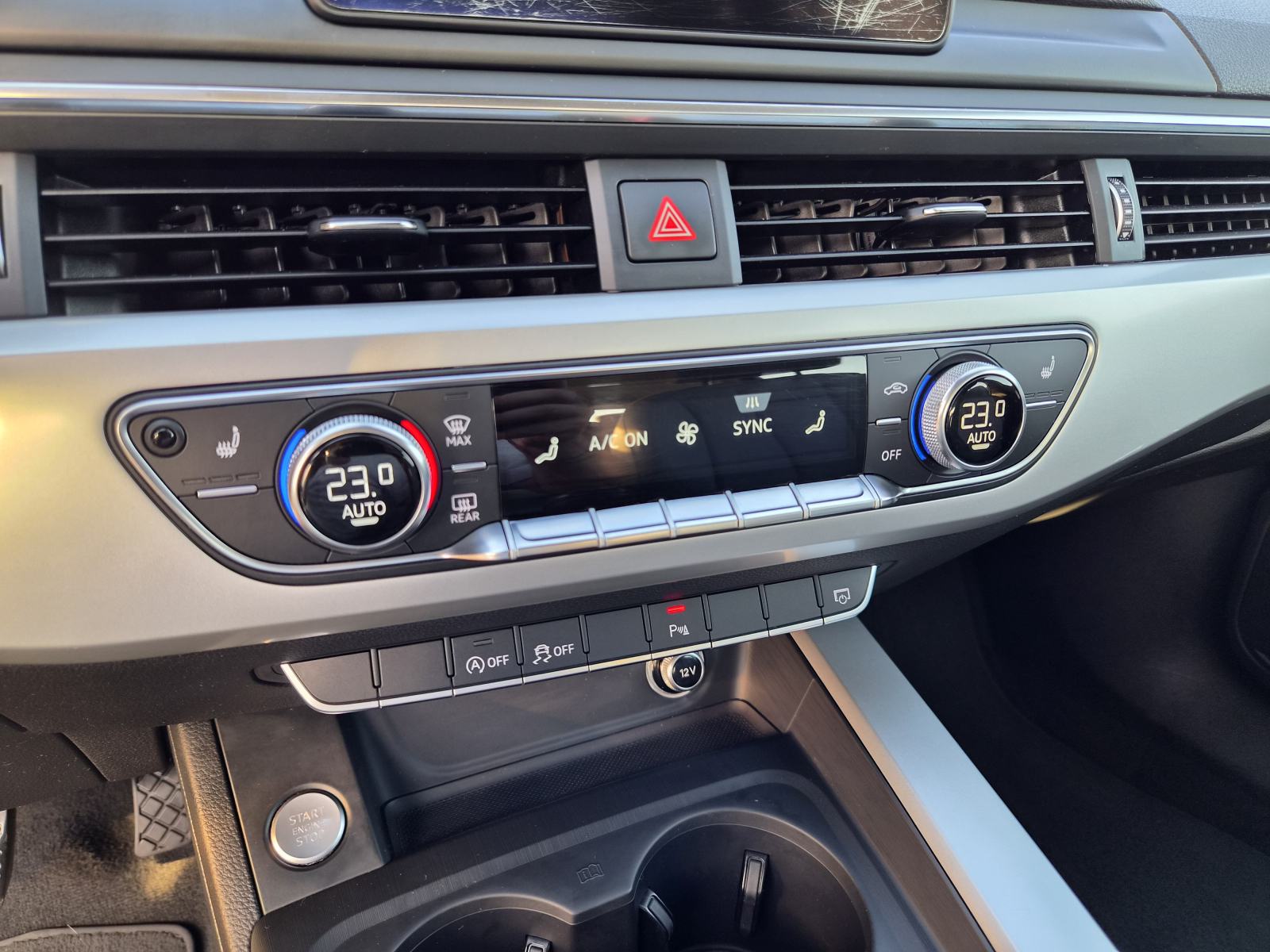Audi A4 Avant 2,0 TDI, 2017., SERVISNA, TOP STANJE, fotografija 18