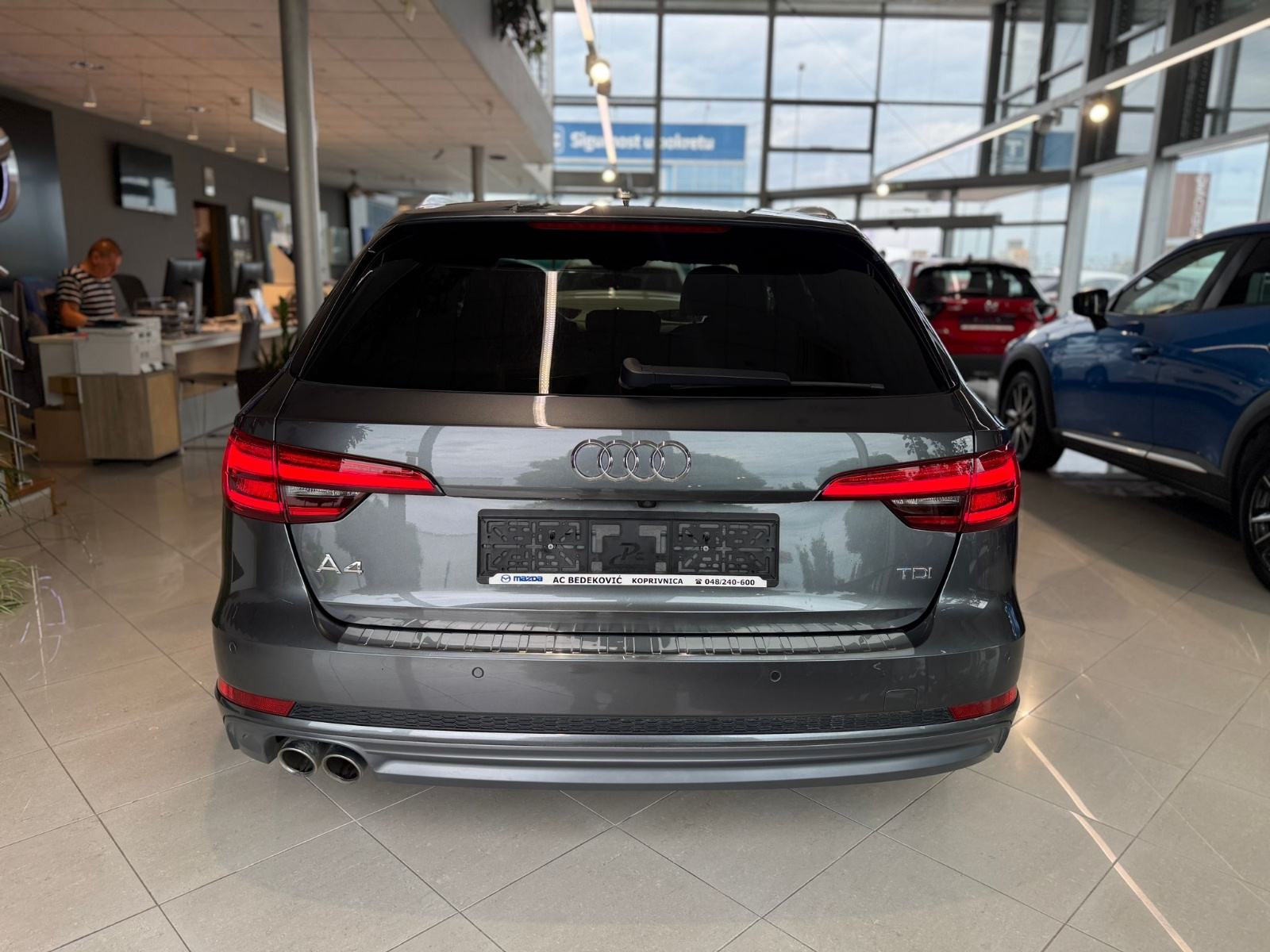 Audi A4 Avant 2.0 TDI 3X S-LINE automatik SERVISNA TOP STANJE, fotografija 6