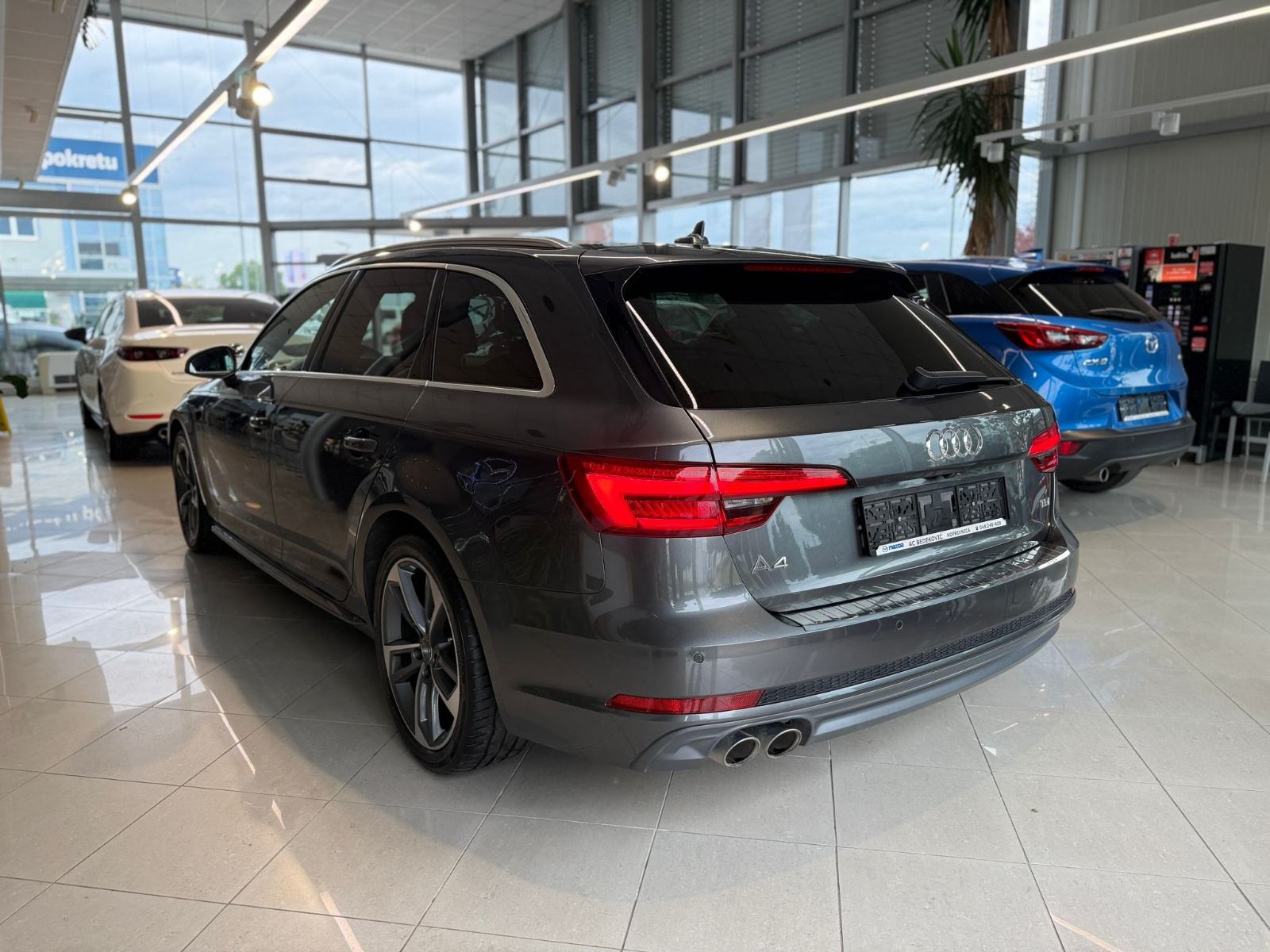 Audi A4 Avant 2.0 TDI 3X S-LINE automatik SERVISNA TOP STANJE, fotografija 5