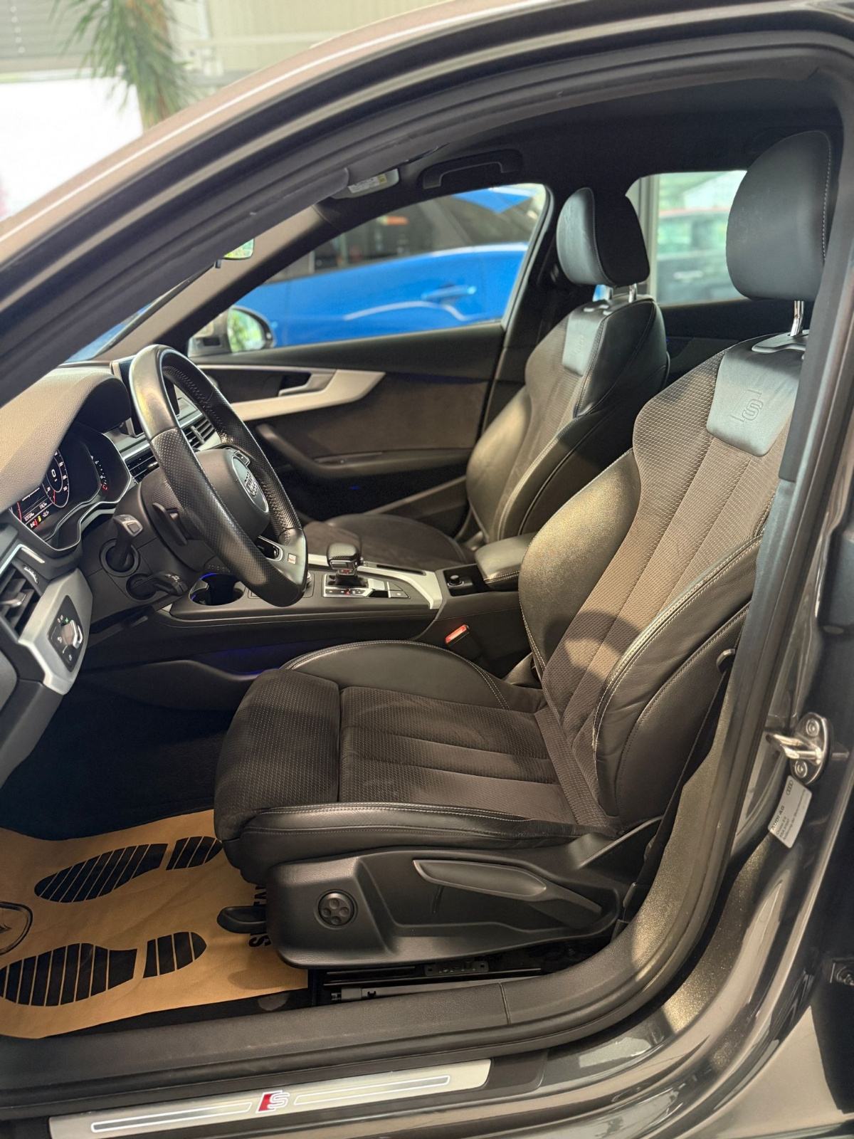 Audi A4 Avant 2.0 TDI 3X S-LINE automatik SERVISNA TOP STANJE, fotografija 11