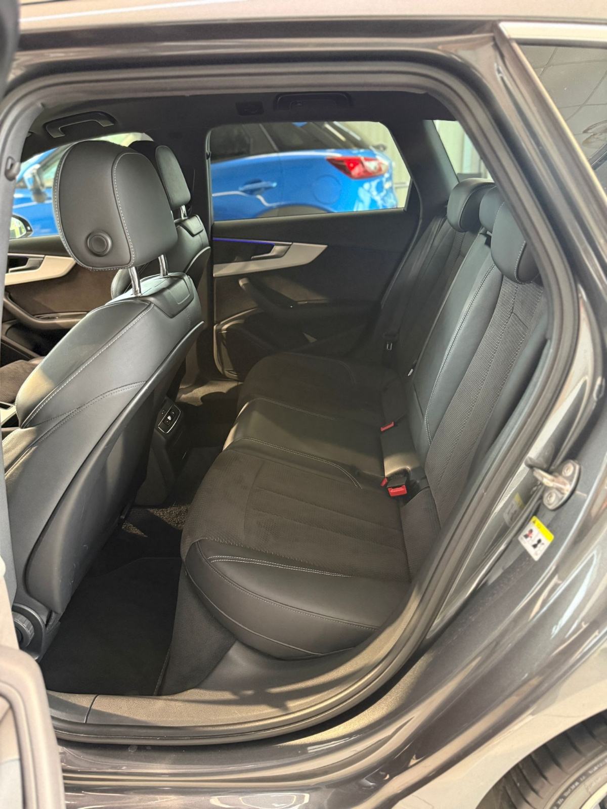 Audi A4 Avant 2.0 TDI 3X S-LINE automatik SERVISNA TOP STANJE, fotografija 12