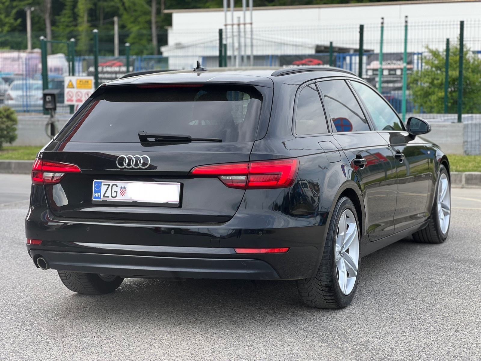 Audi A4 Avant 2,0 TDI AUTOMATIC S-LINE MATRIX 10,900€!!, fotografija 11