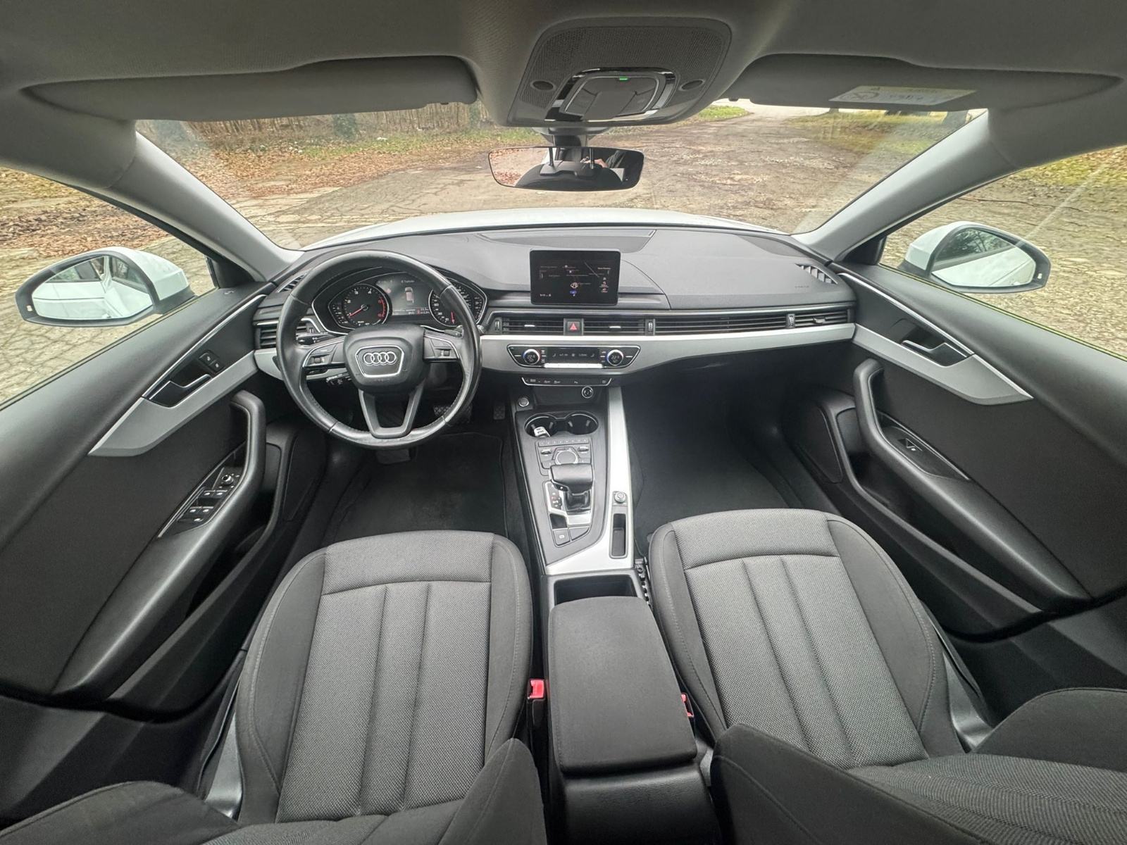 Audi A4 Avant 2,0 TDI automatik 2018., fotografija 9