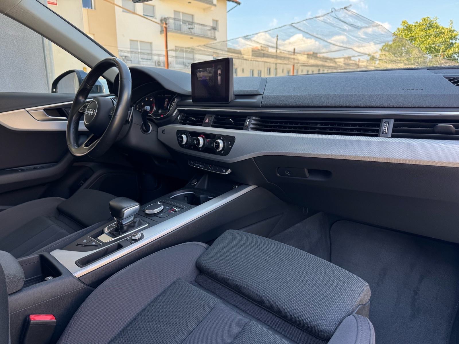 Audi A4 Avant 2,0 TDI AUTOMATIK / S LINE / MATRIX / KAMERA / NAVI /, fotografija 10