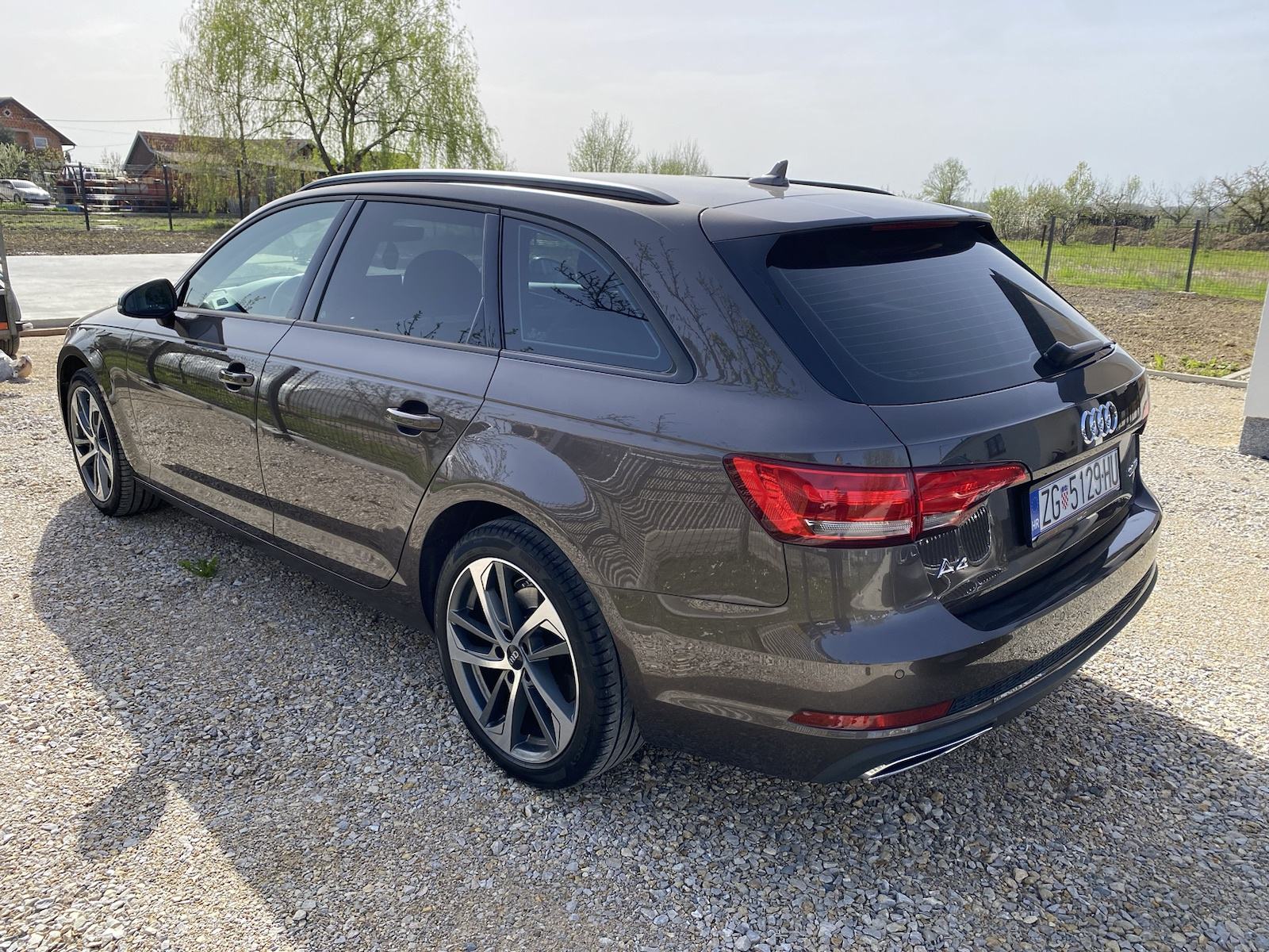 Audi A4 Avant 2,0 TDI automatik, fotografija 5