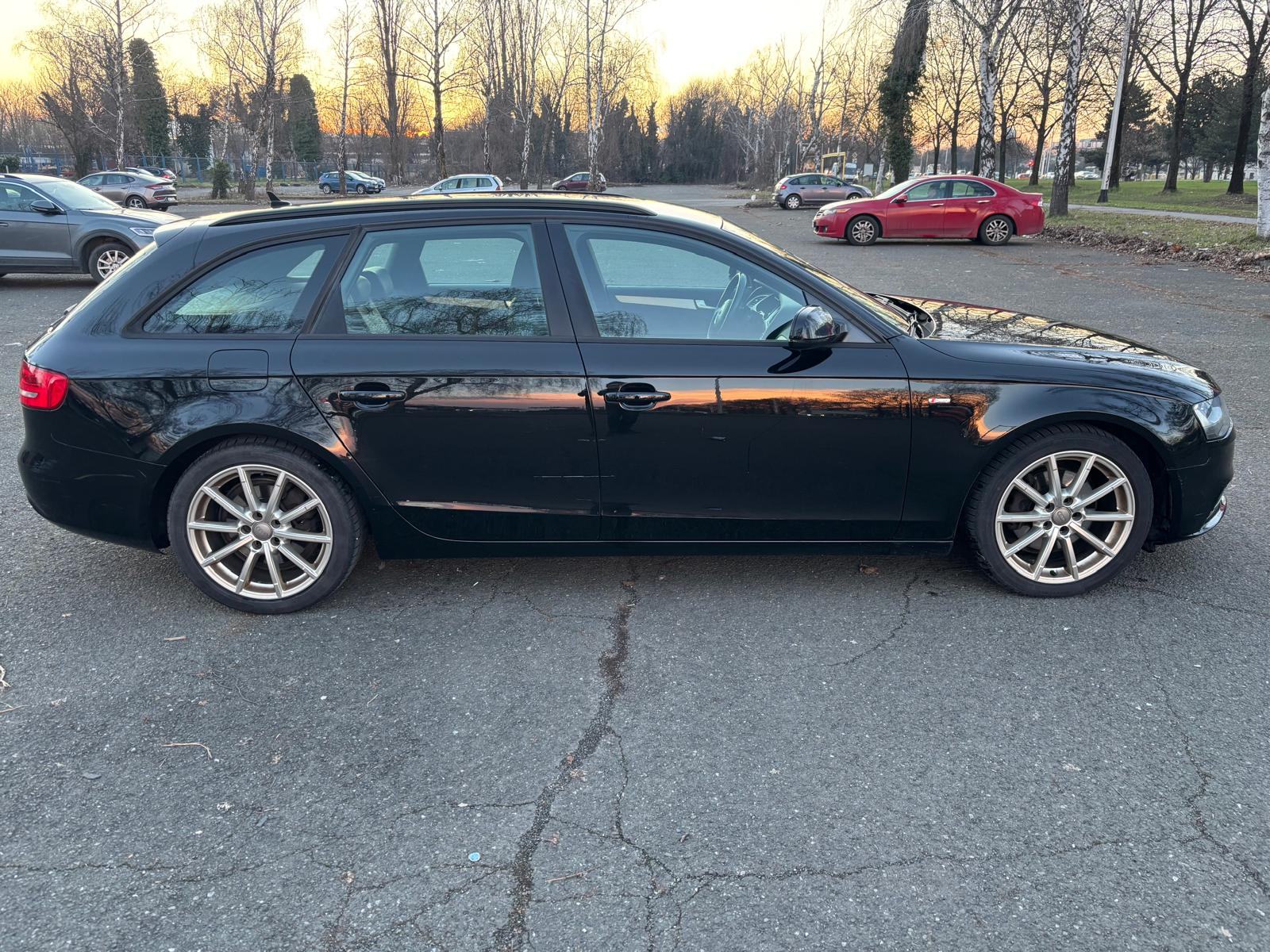 Audi A4 Avant 2,0 TDI automatik, S line, registriran do 05/2027, fotografija 9
