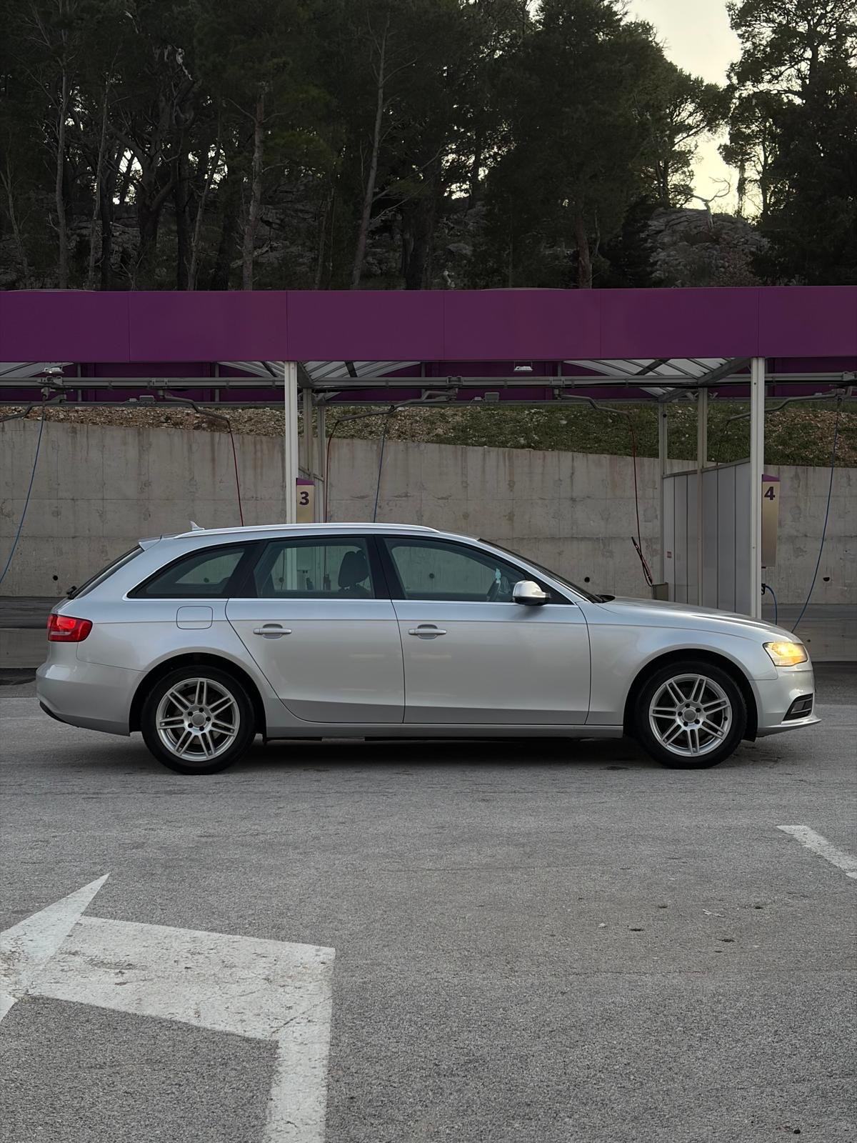 Audi A4 Avant, Automatik, fotografija 4