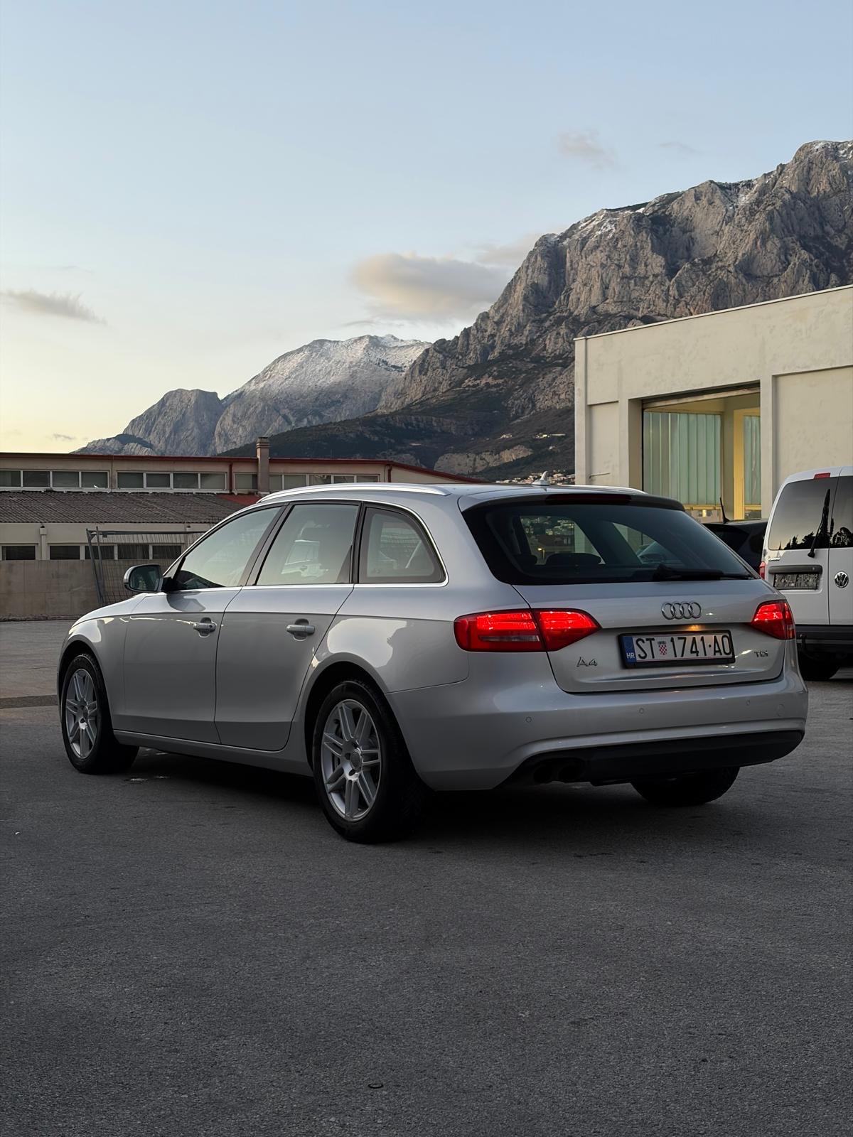 Audi A4 Avant, Automatik, fotografija 7